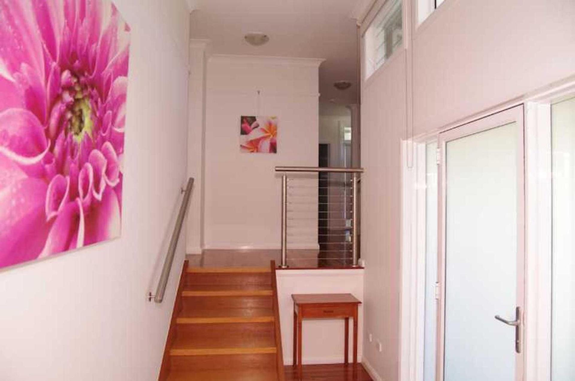 Four-Bedroom House photo 3