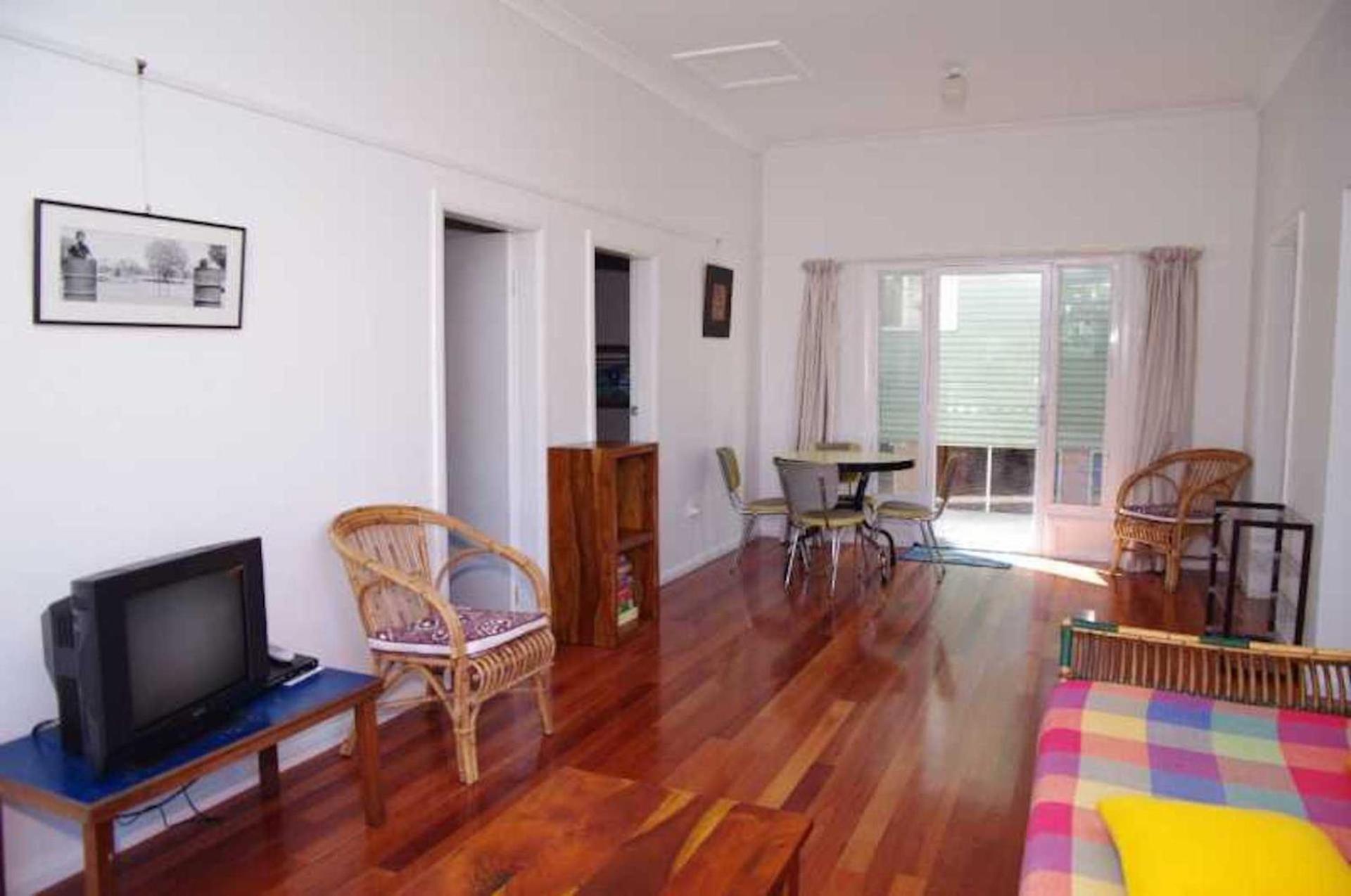 Four-Bedroom House photo 2