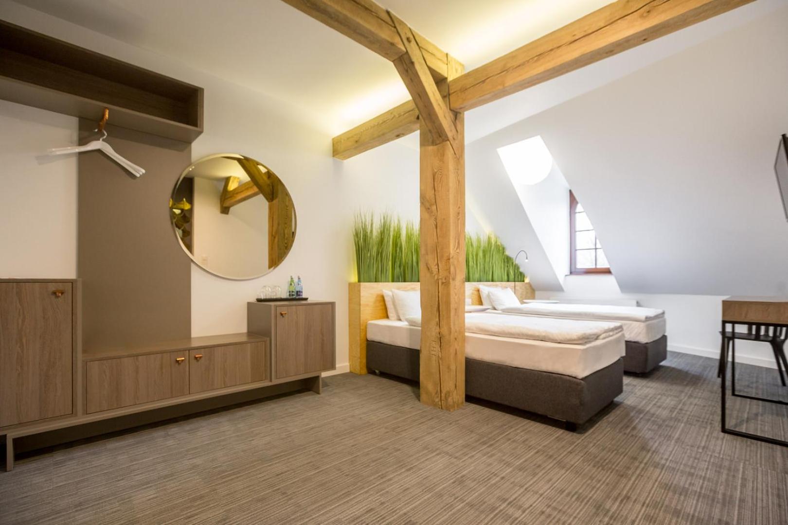 Twin Room - Photo 1