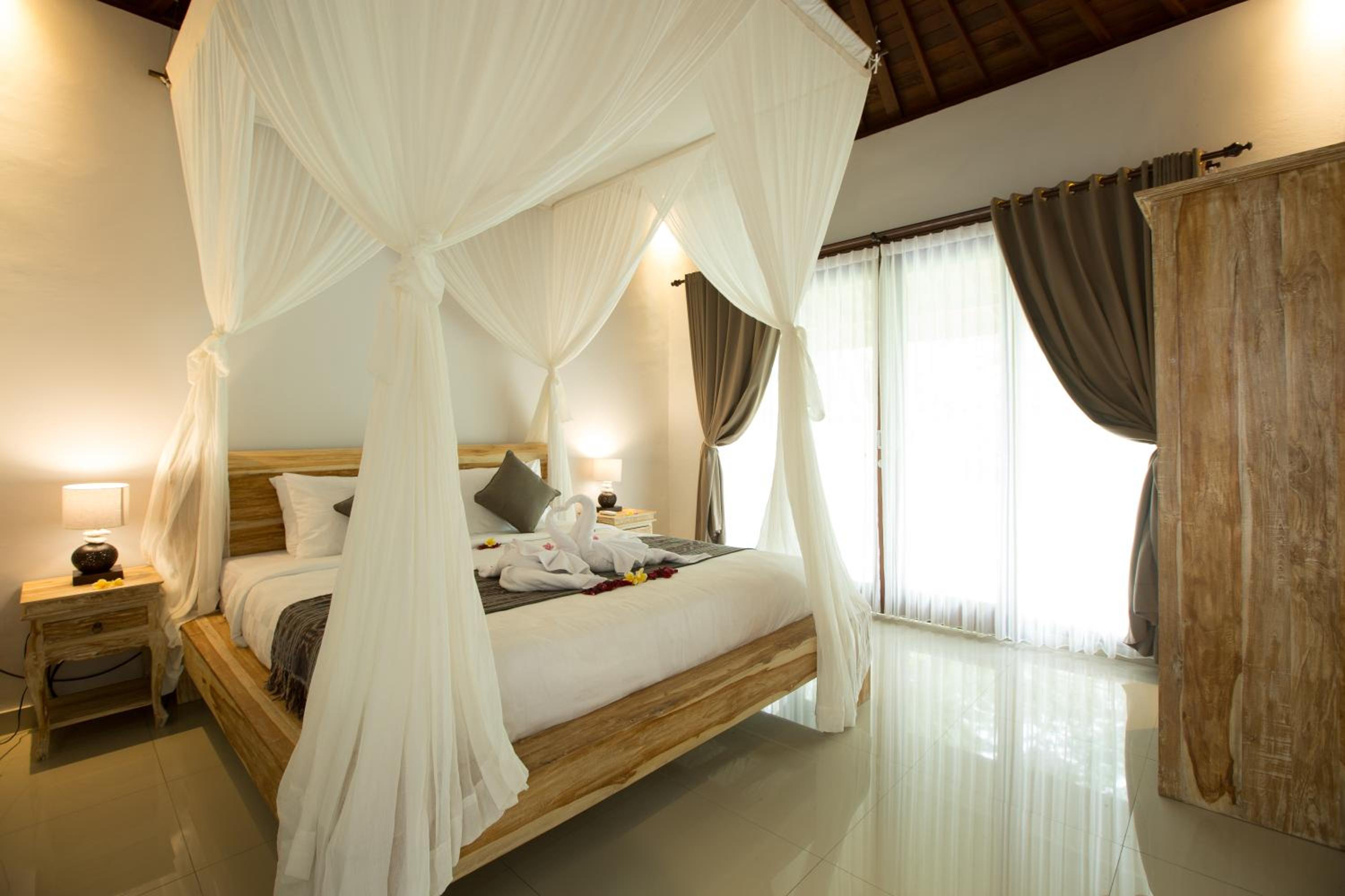 Deluxe Double Room - Photo 23