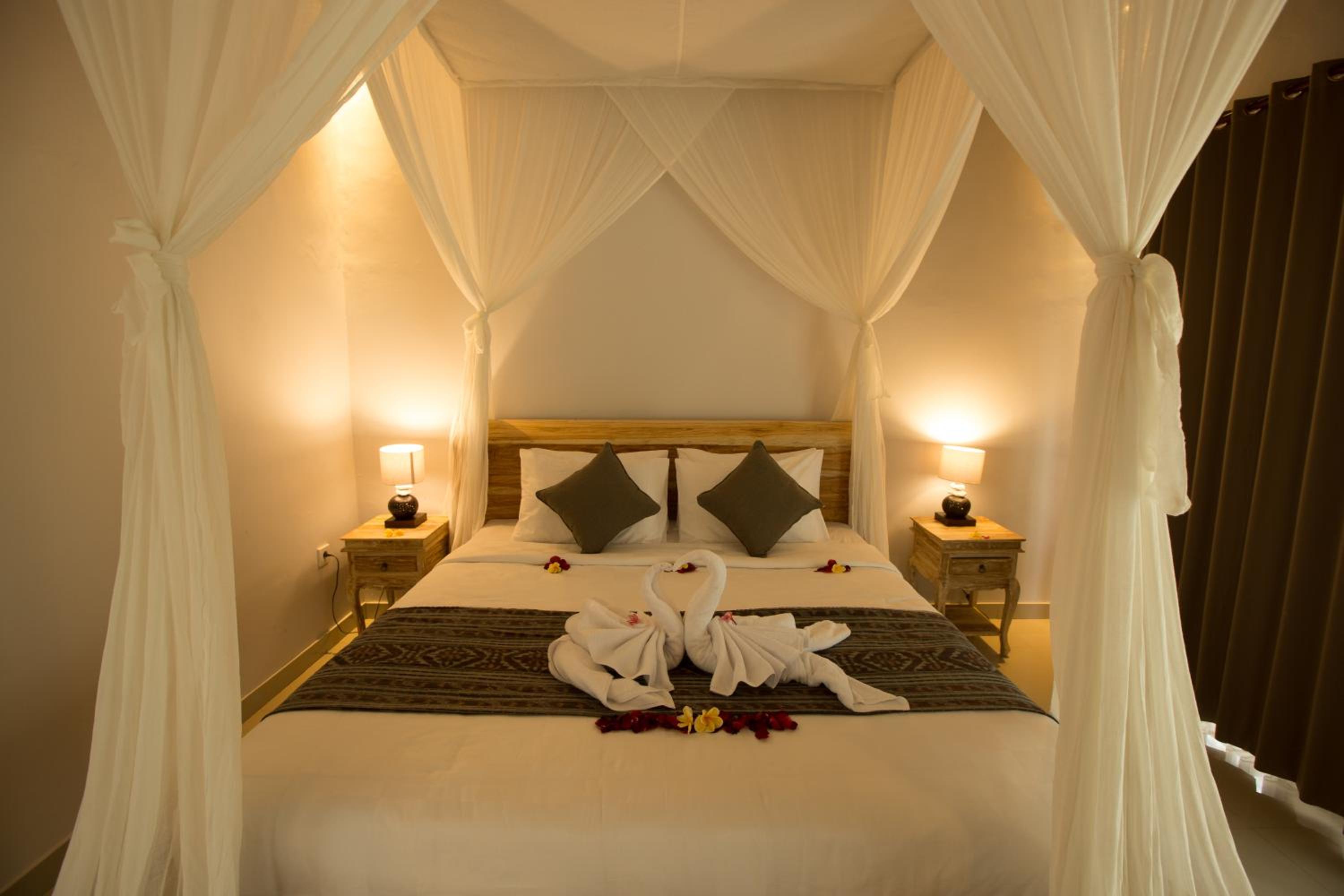 Deluxe Double Room - Photo 29