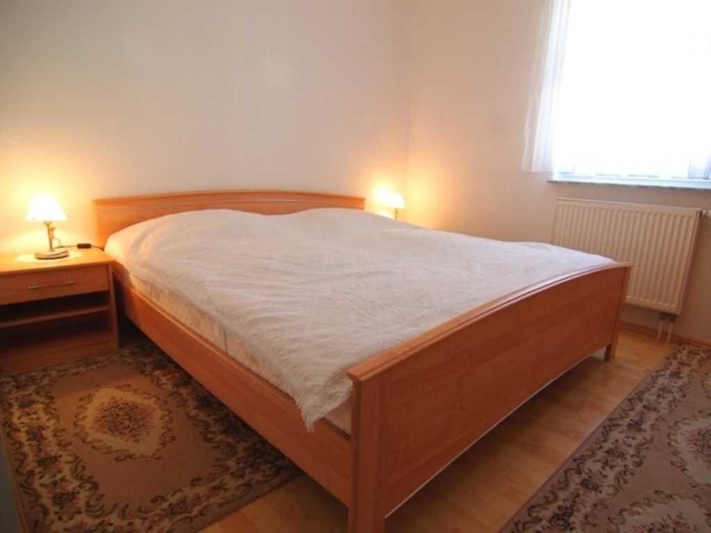 One-Bedroom Apartment with Balcony photo 1