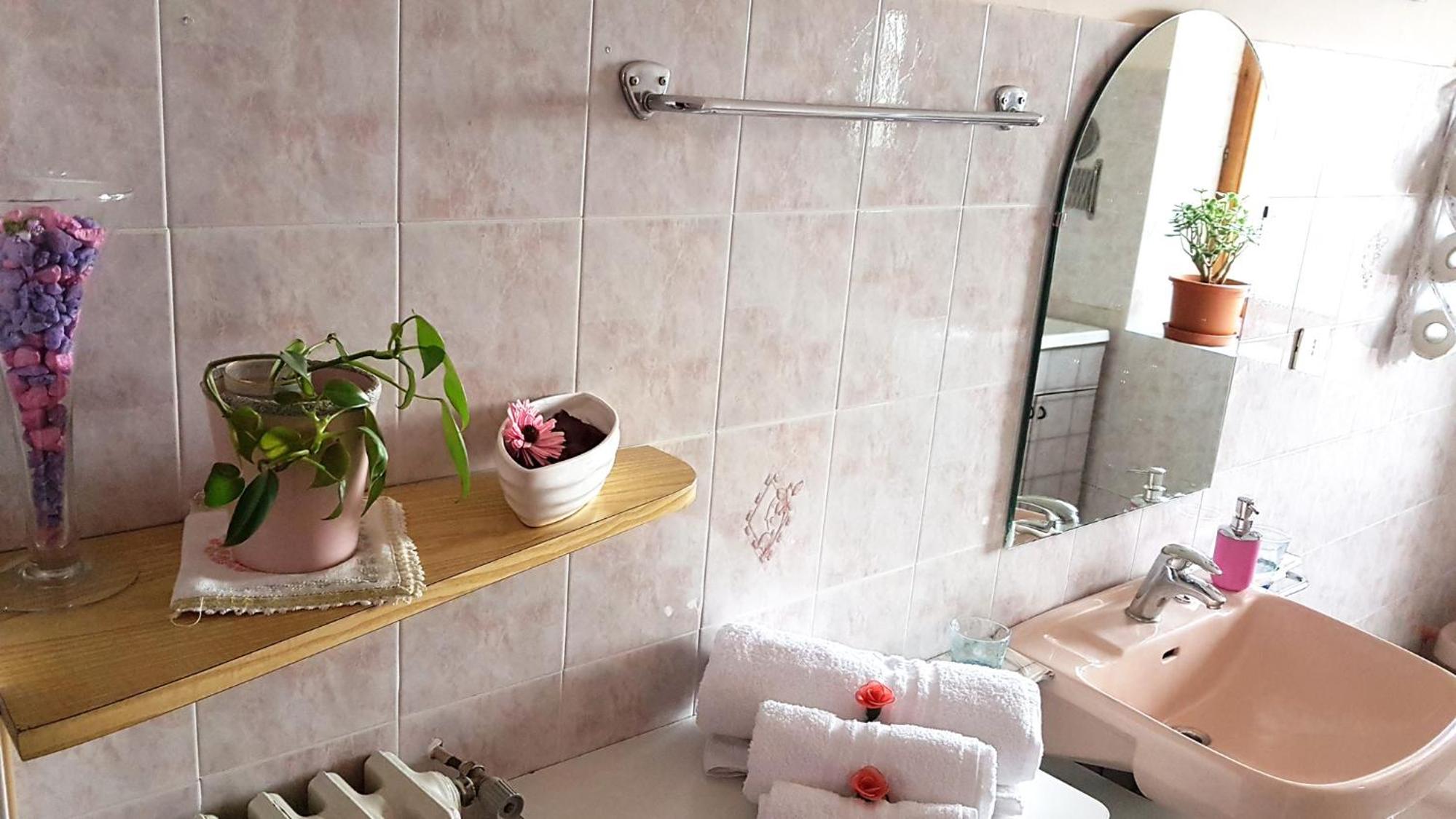 Triple Room with Private Bathroom - Photo 14