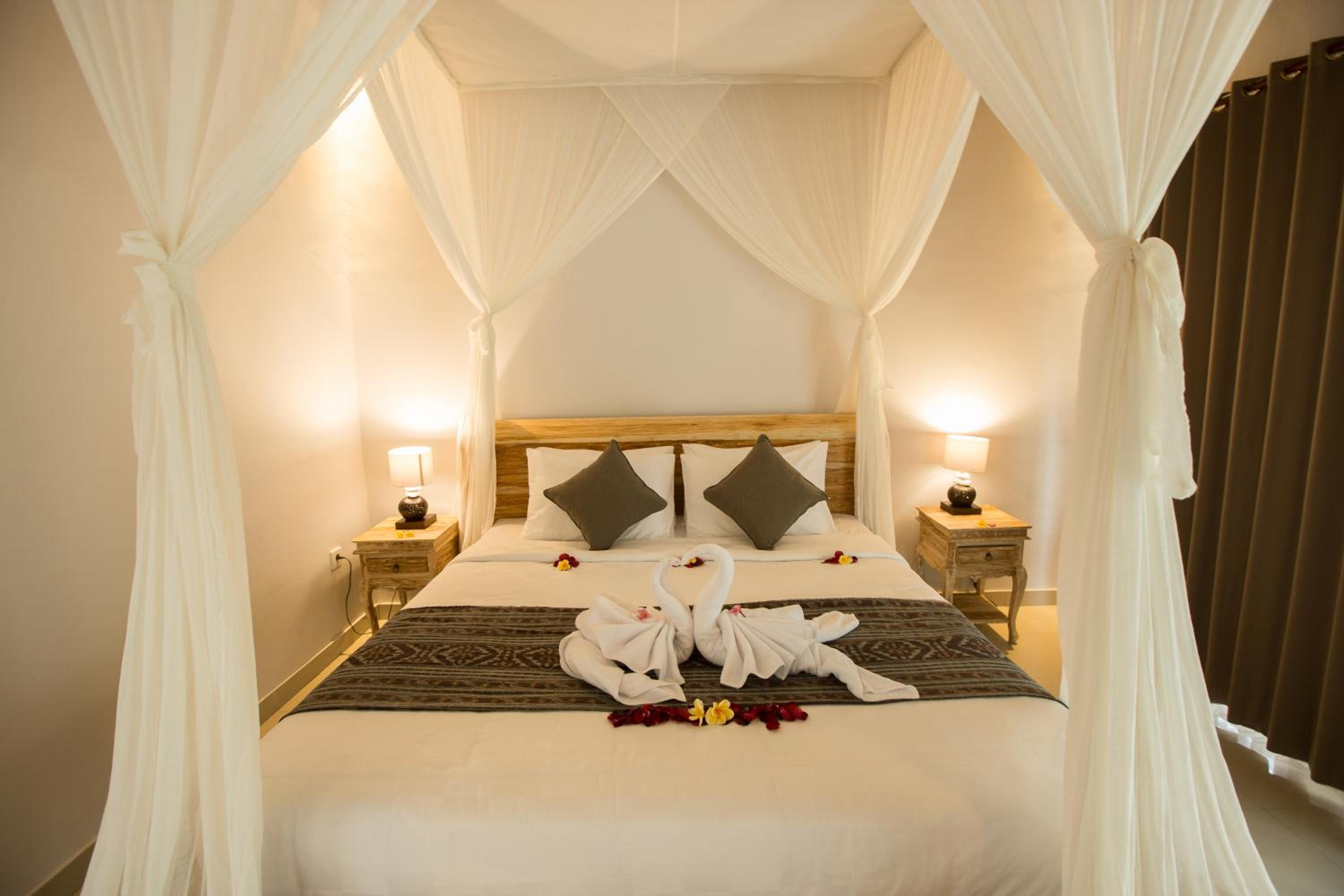 Deluxe Double Room - Photo 28