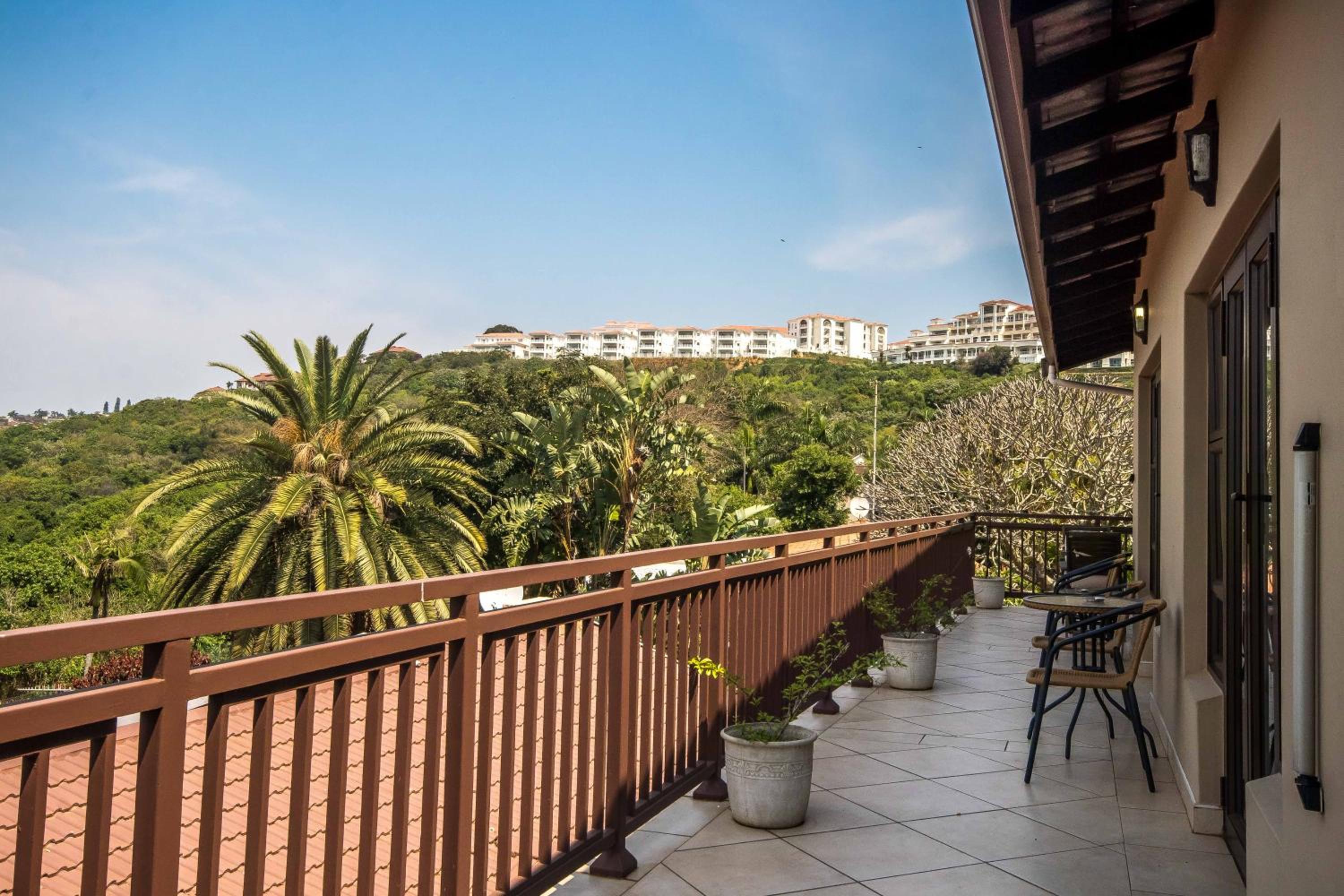 Double Room with Balcony and Sea View photo 3
