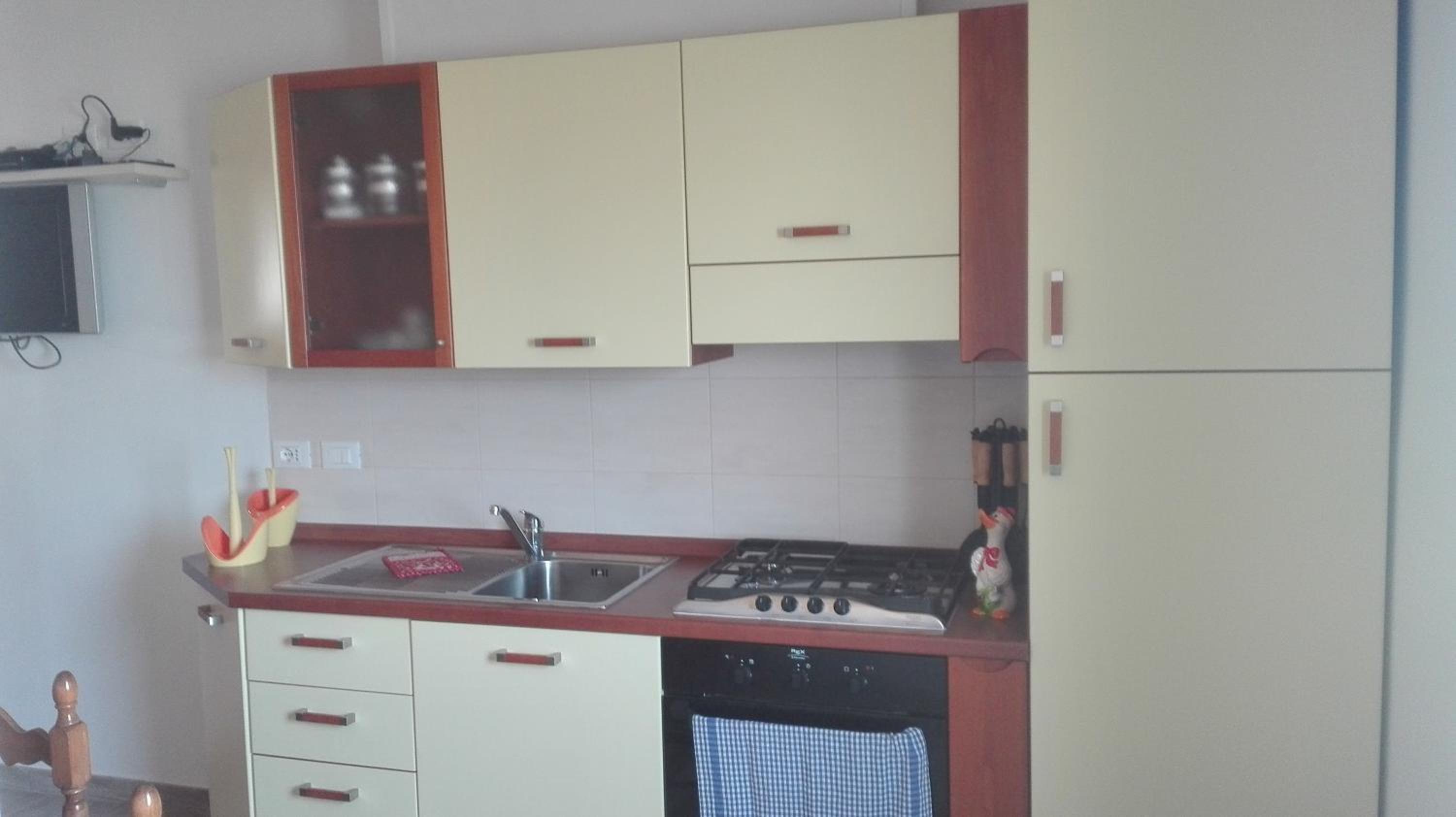 One-Bedroom Apartment - Annex photo 2