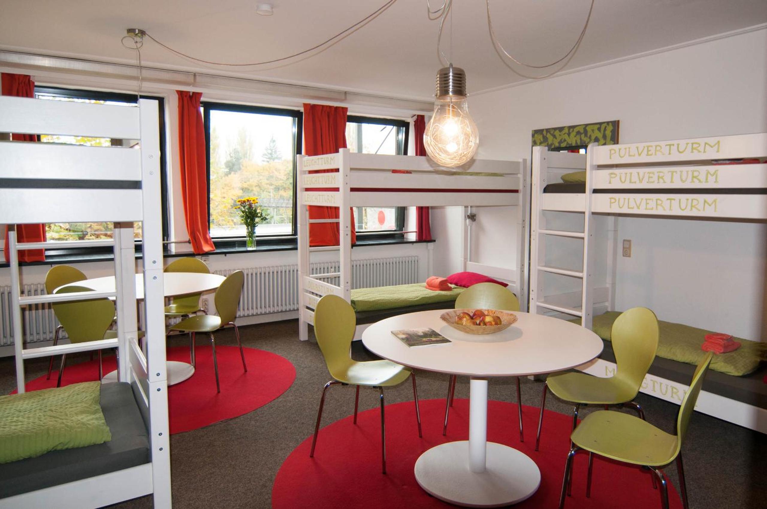 Bed in 8-Bed Dormitory Room photo 1