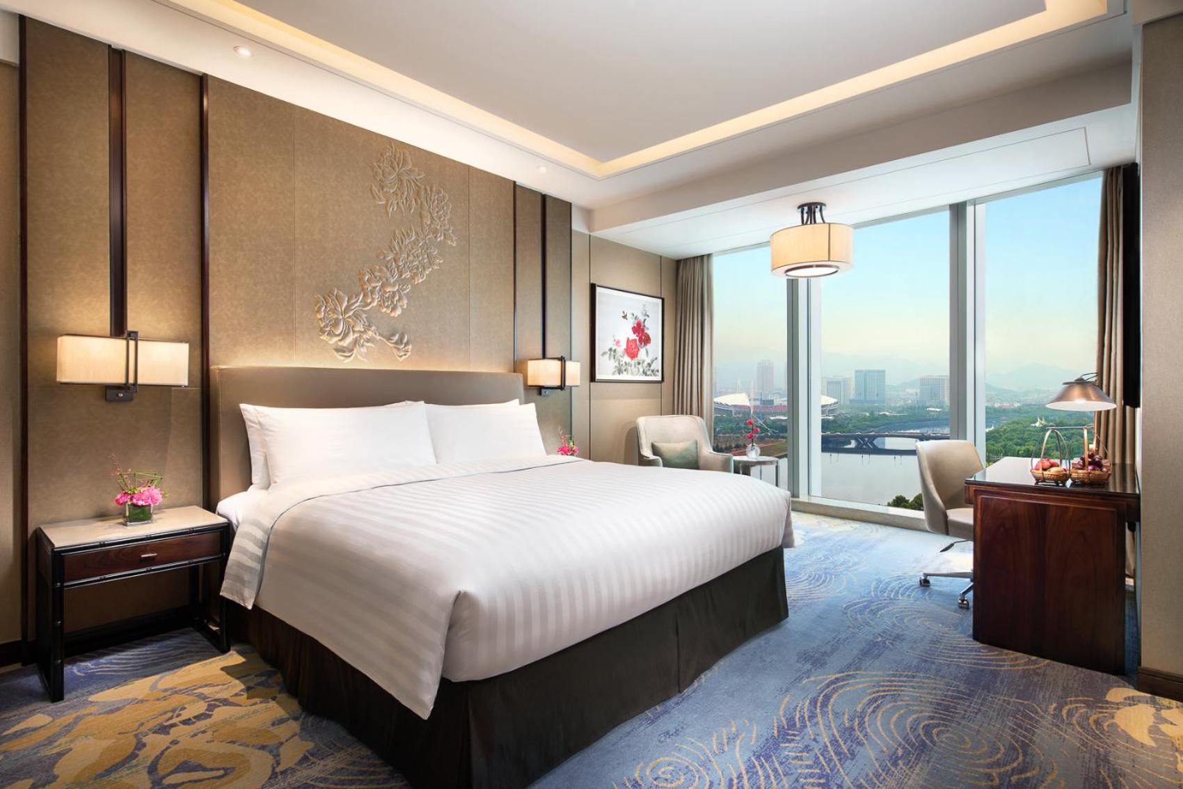 Deluxe River View King Room