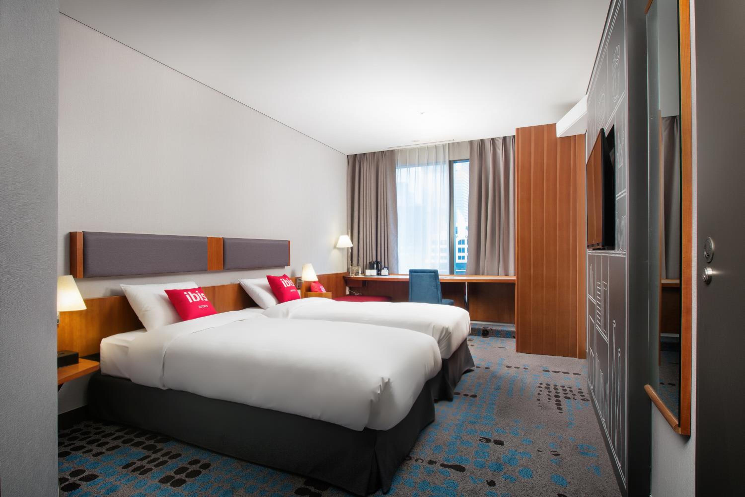Standard Twin Room - Photo 2