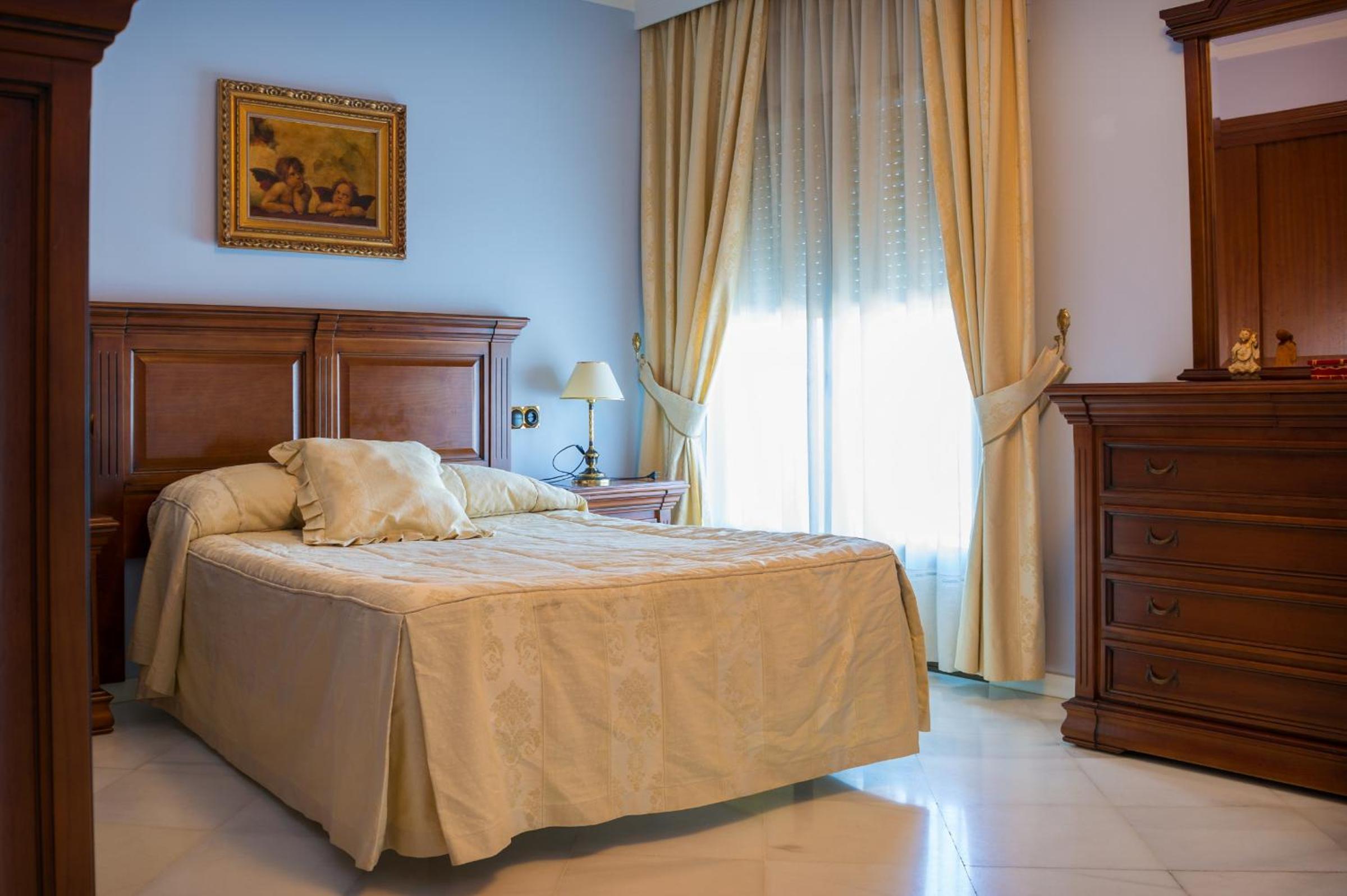 Double or Twin Room - Photo 4
