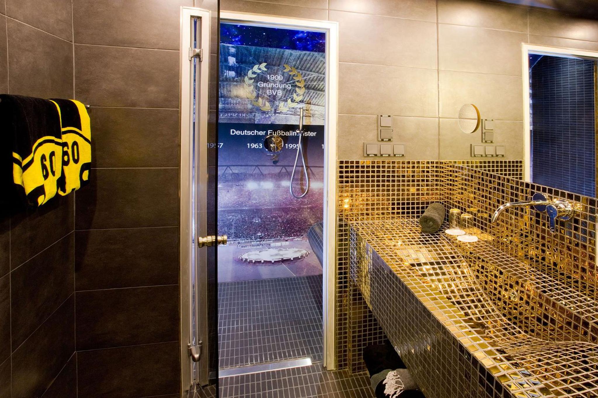 Suite with Spa Bath - Photo 6