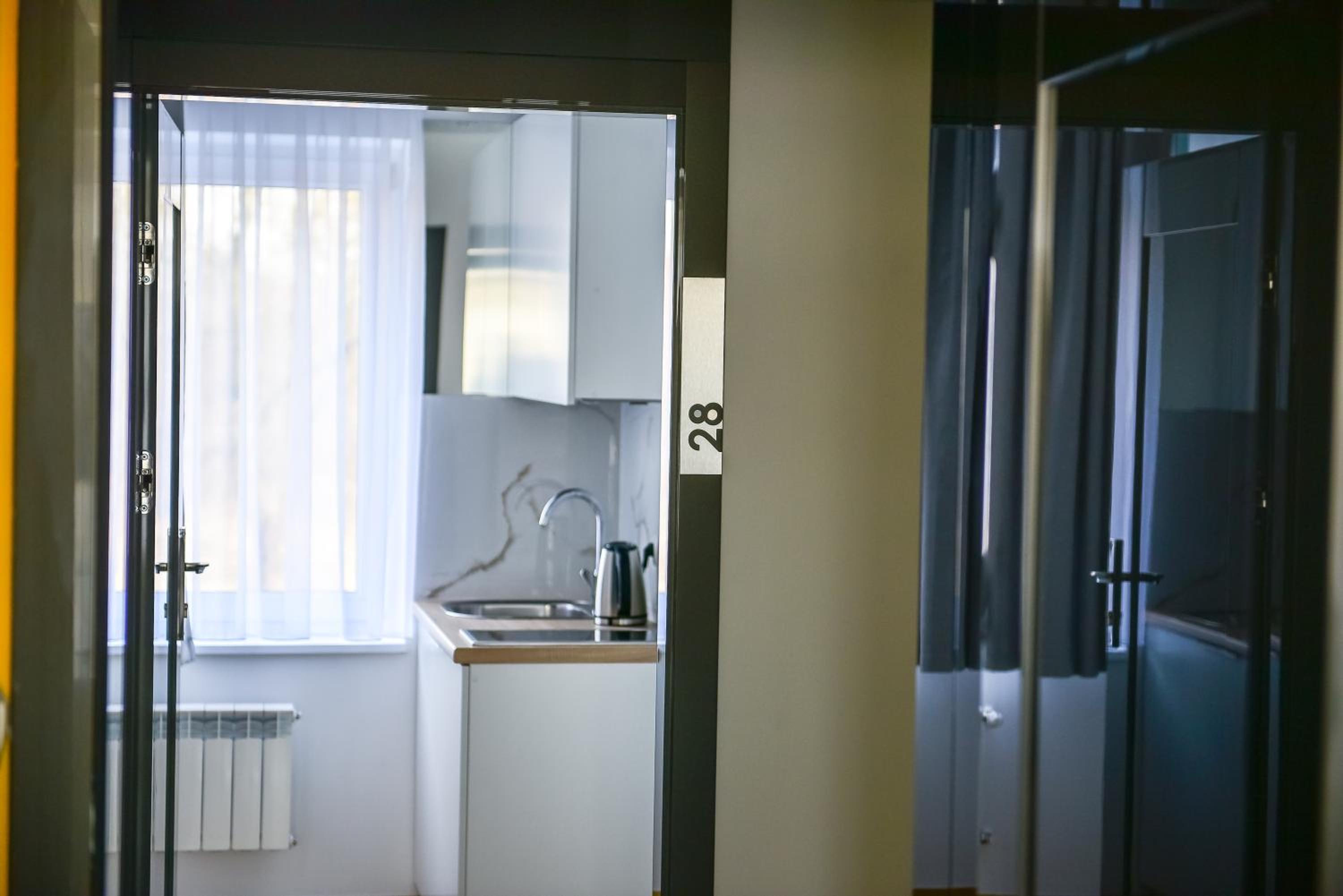 Double or Twin Room - Photo 13