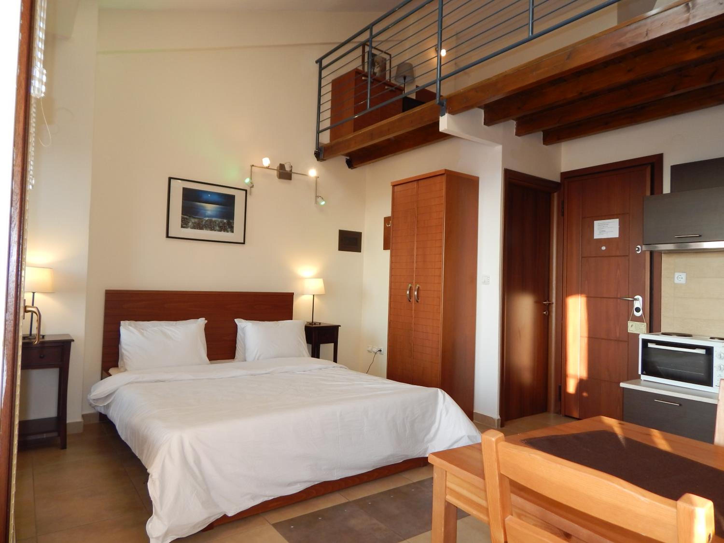 Studio with Sea View - Split Level