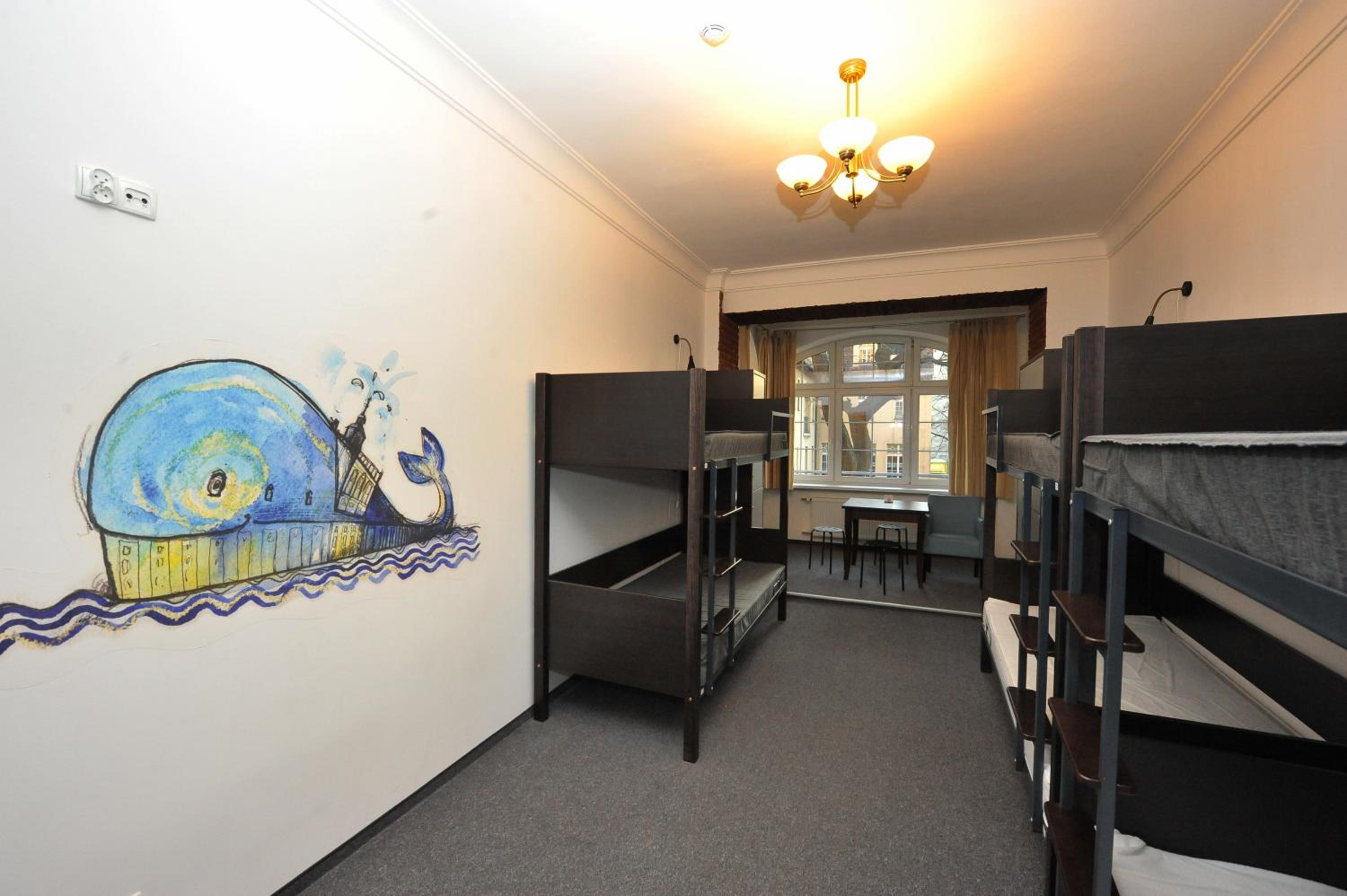 Bed in 5-Bed Mixed Dormitory Room with Bathroom photo 3