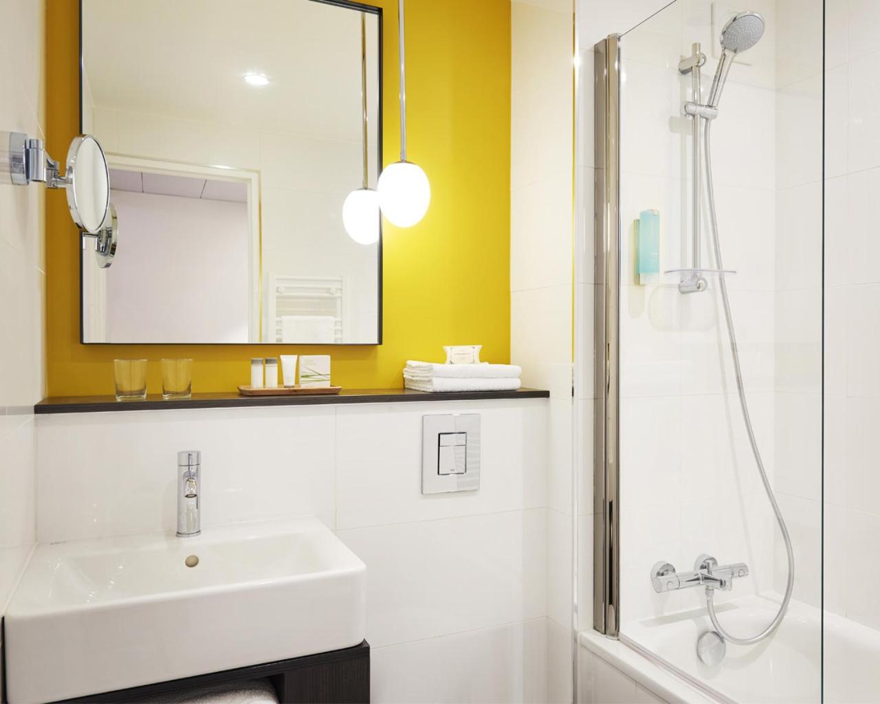 Comfort Double Room thumbnail 5