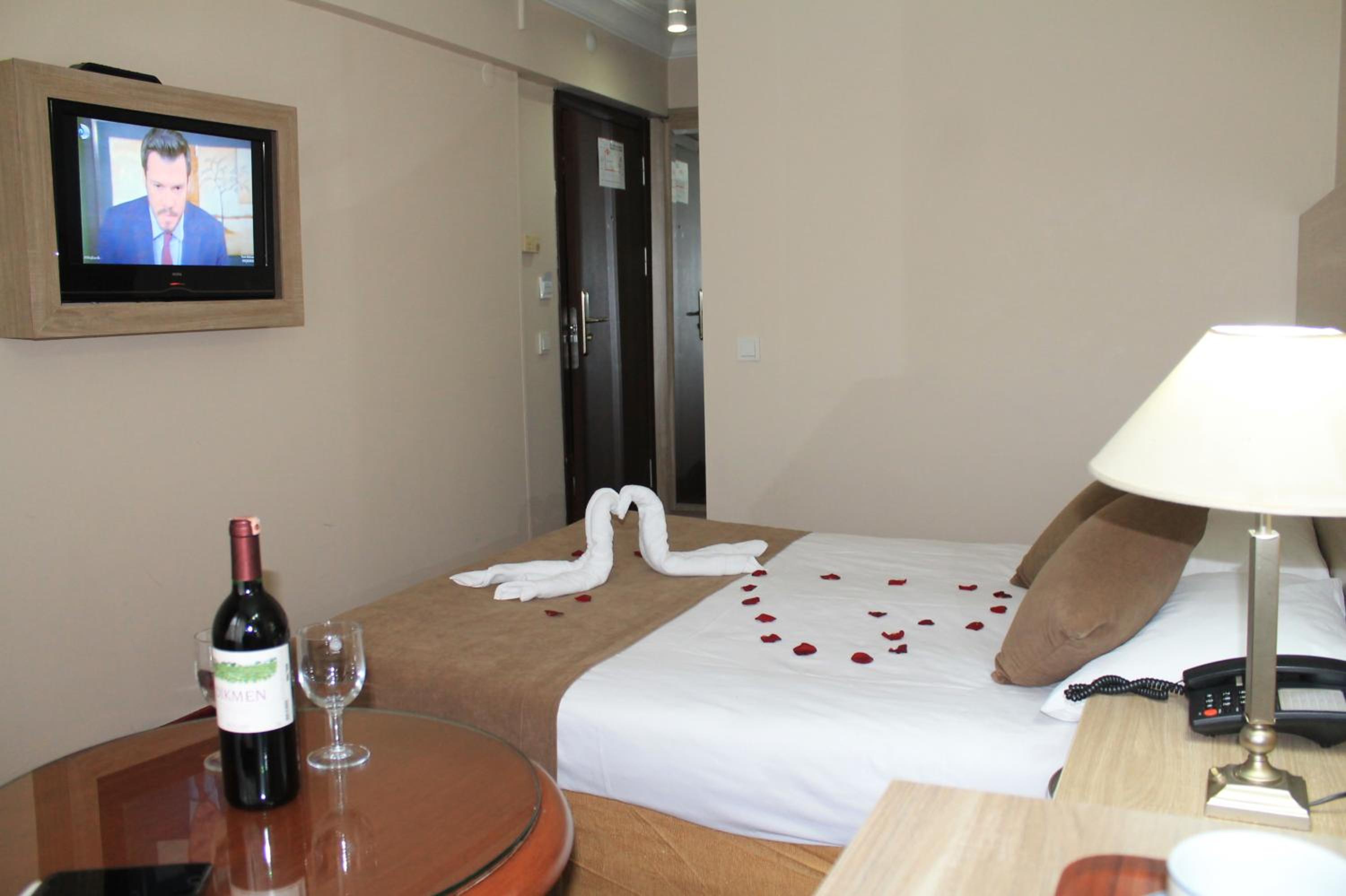Double or Twin Room photo 3