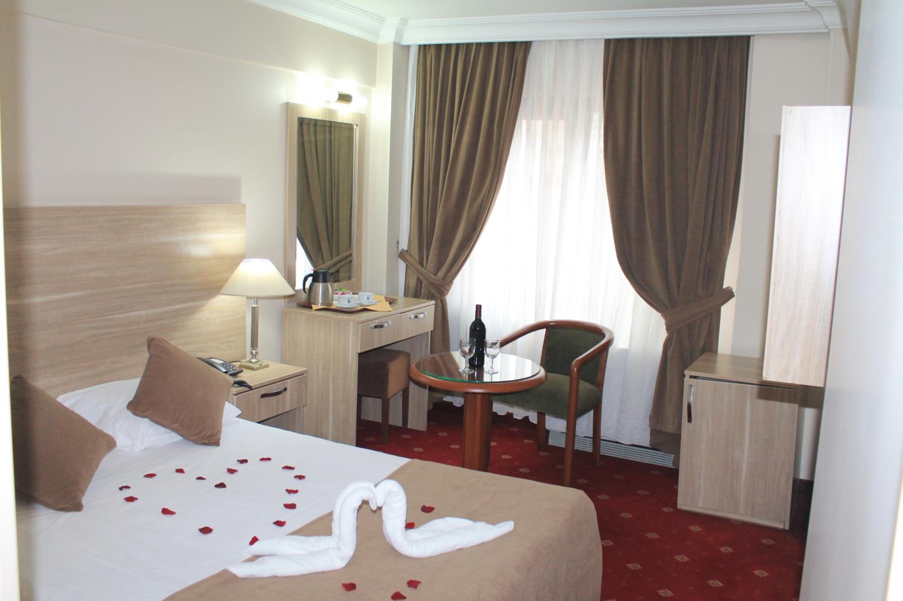 Double or Twin Room photo 2