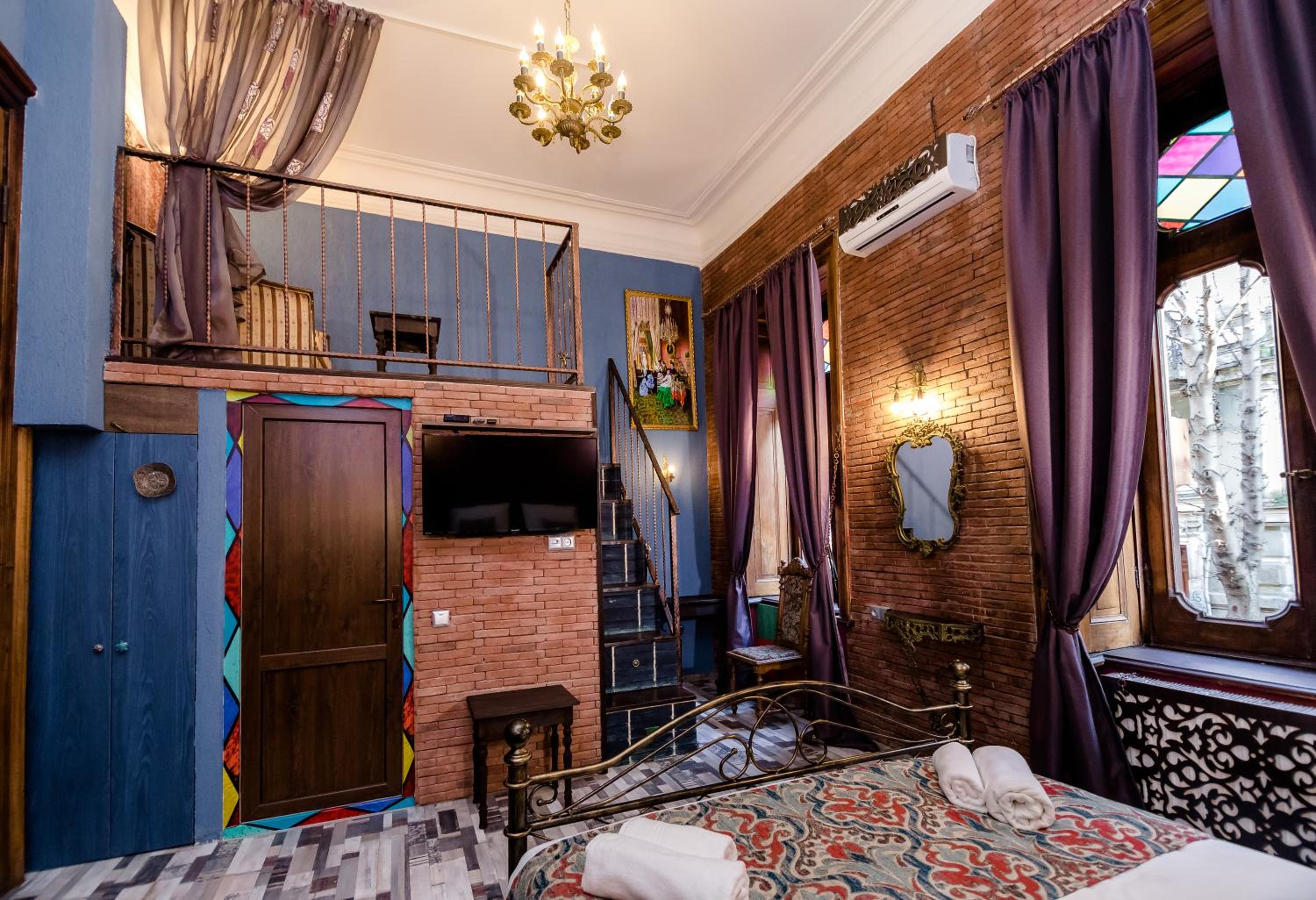 Deluxe Double Room with Extra Bed photo 2