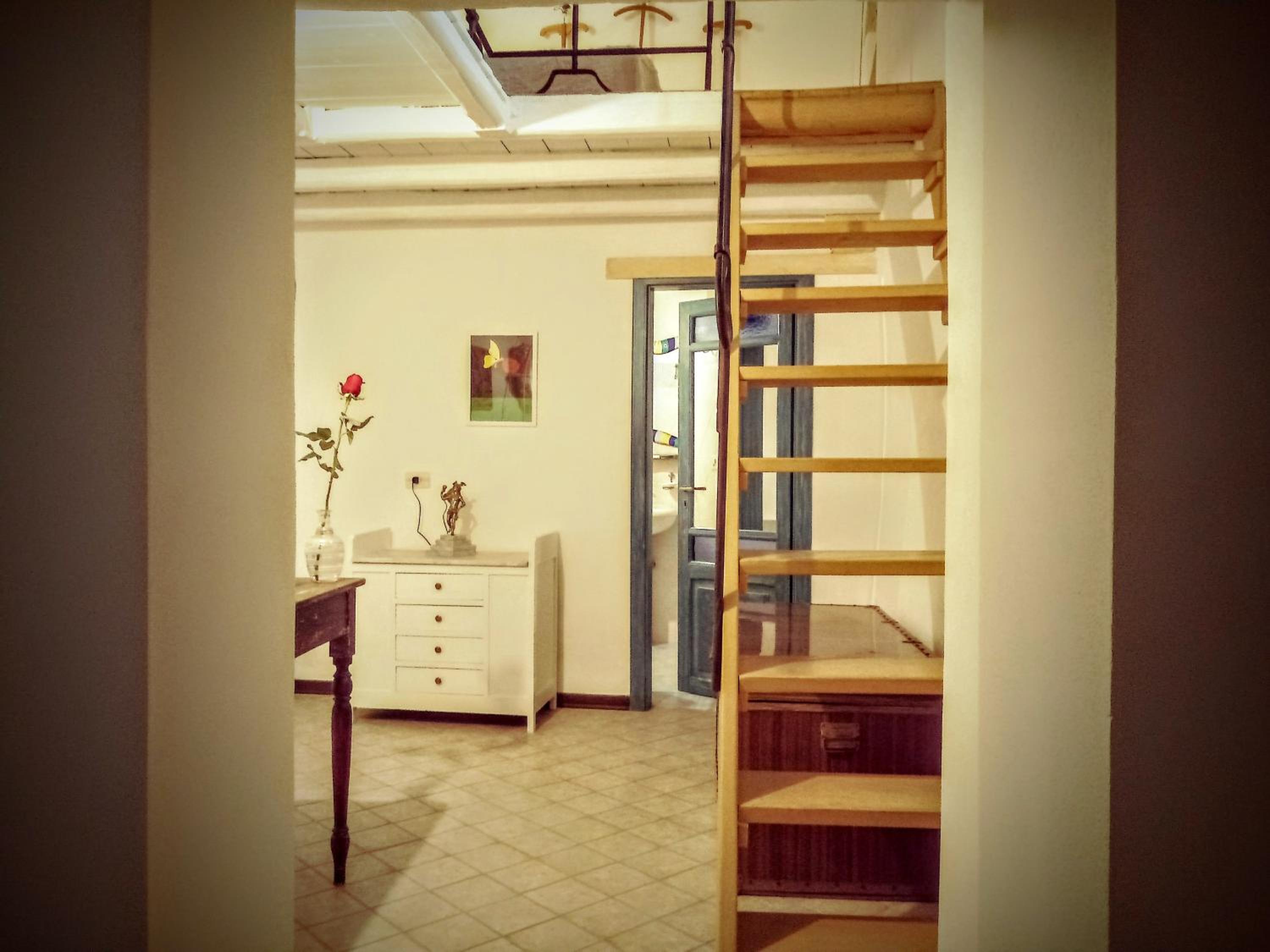 Deluxe Queen Studio