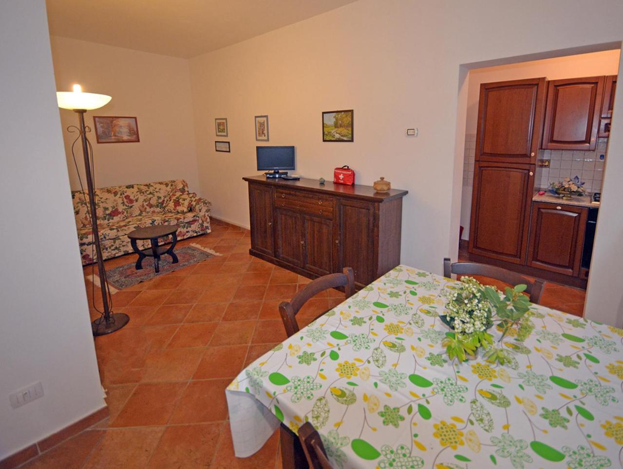 Apartment photo 1