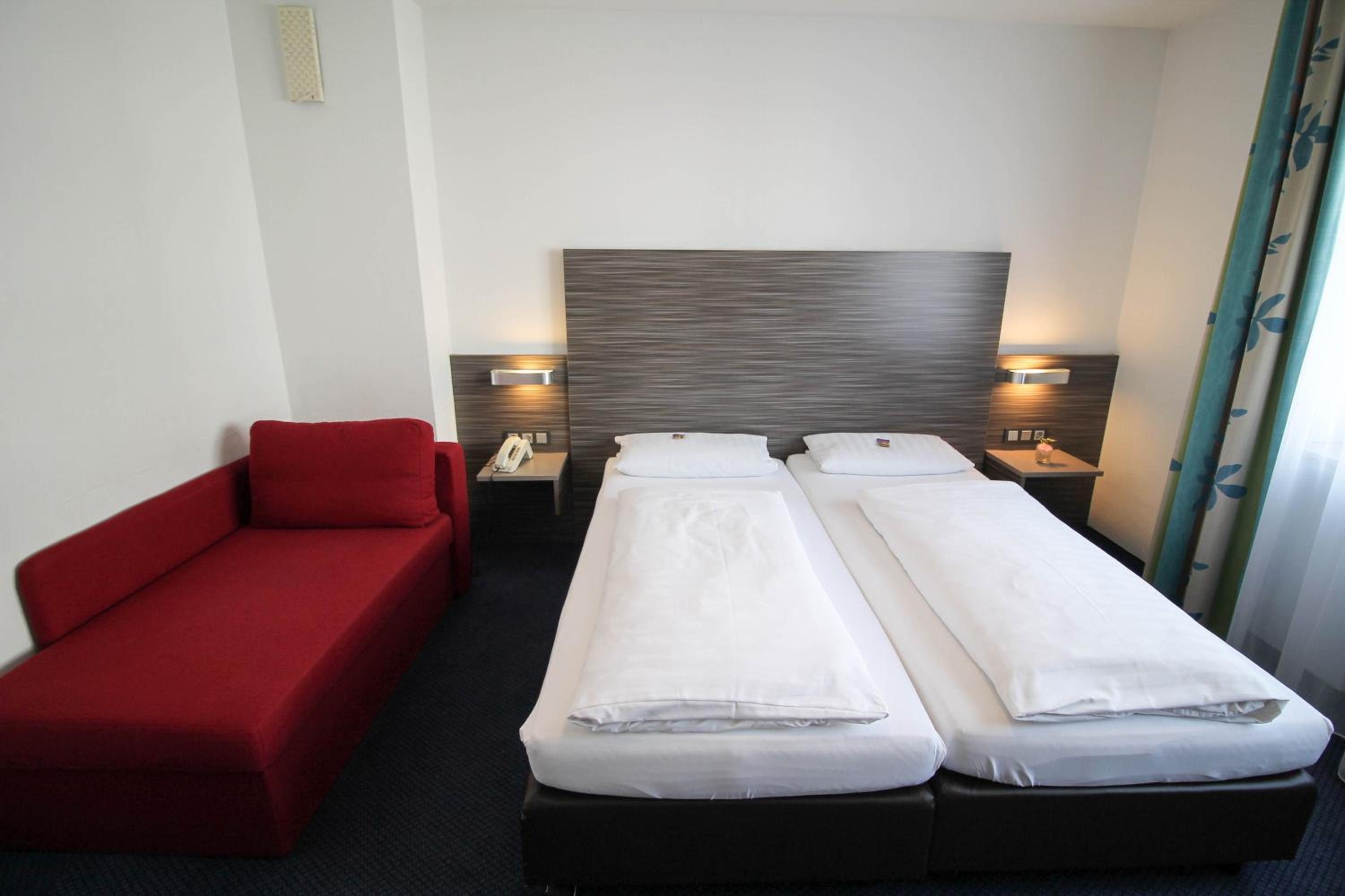 Double Room - Photo 3