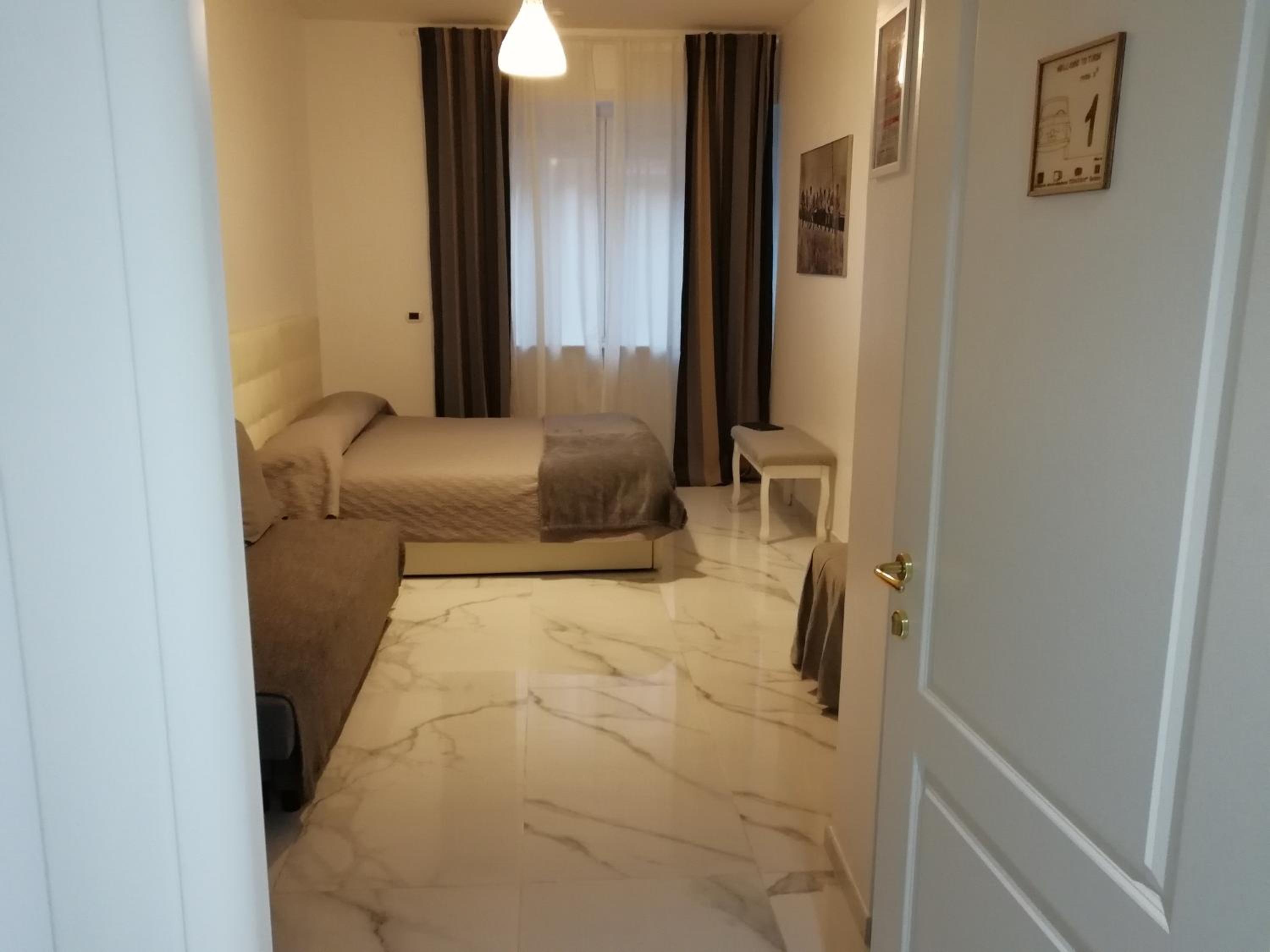Large Triple Room