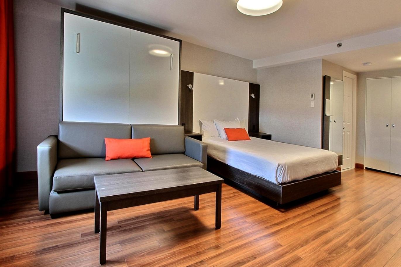 Queen Room with Murphy Bed