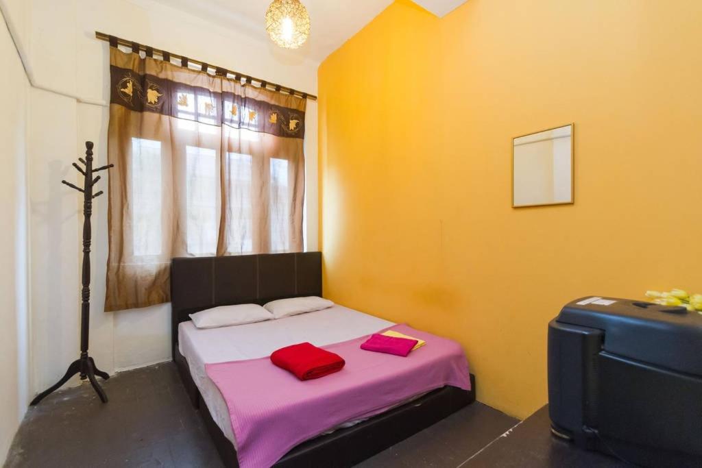 Deluxe Double Room with Shared Bathroom photo 3