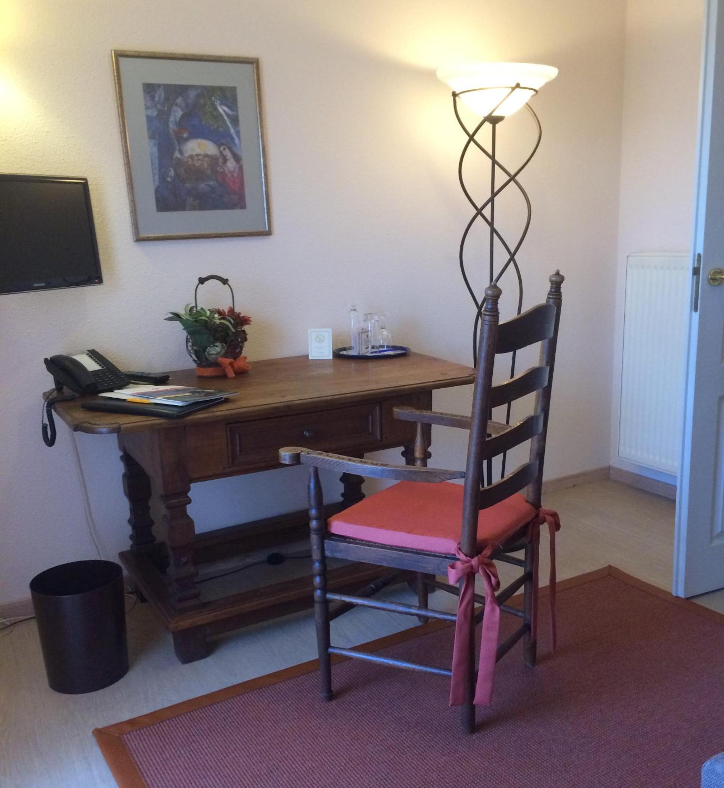 Single Room photo 2