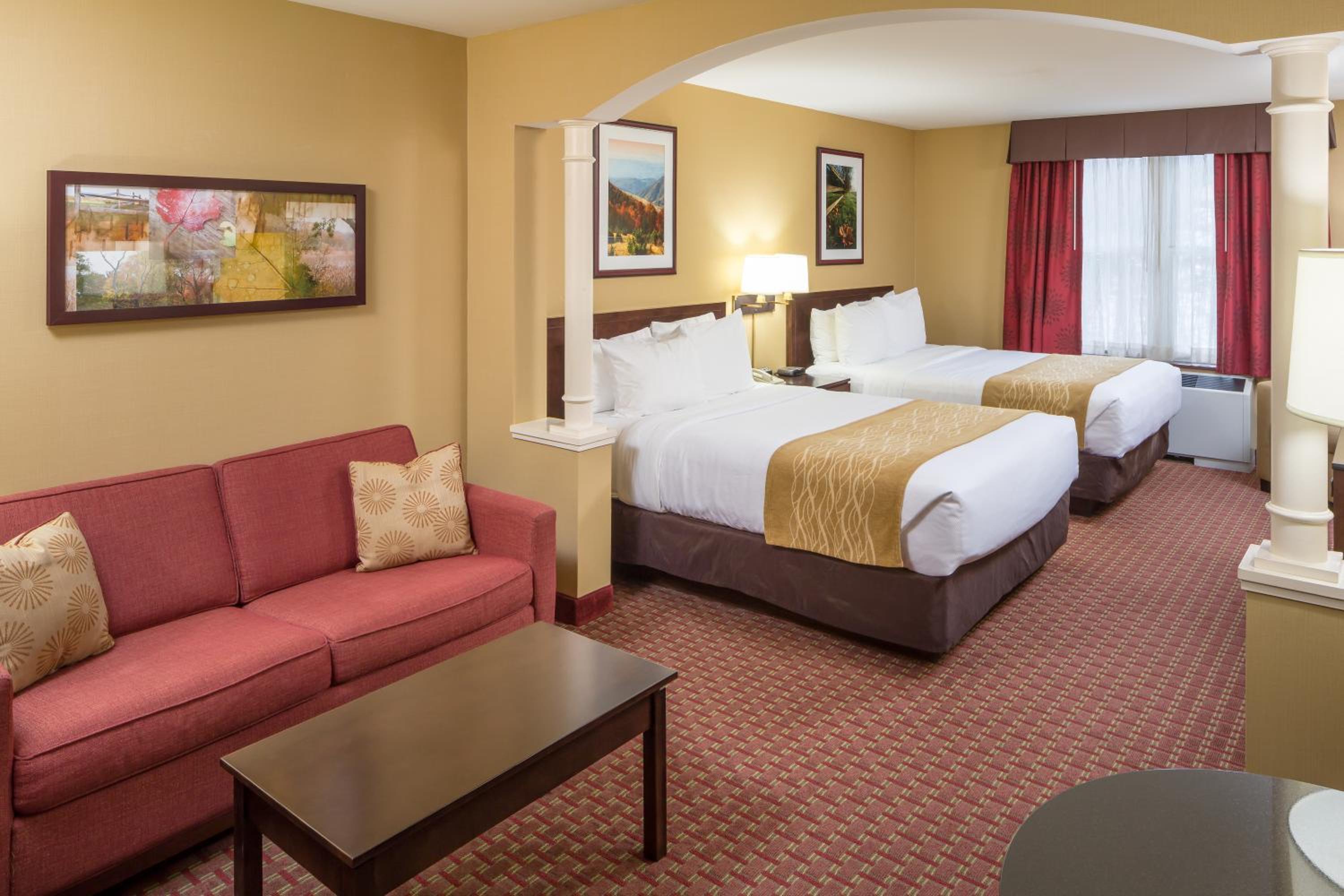 Queen Room with Two Queen Beds - Accessible/Non-Smoking  - Photo 7