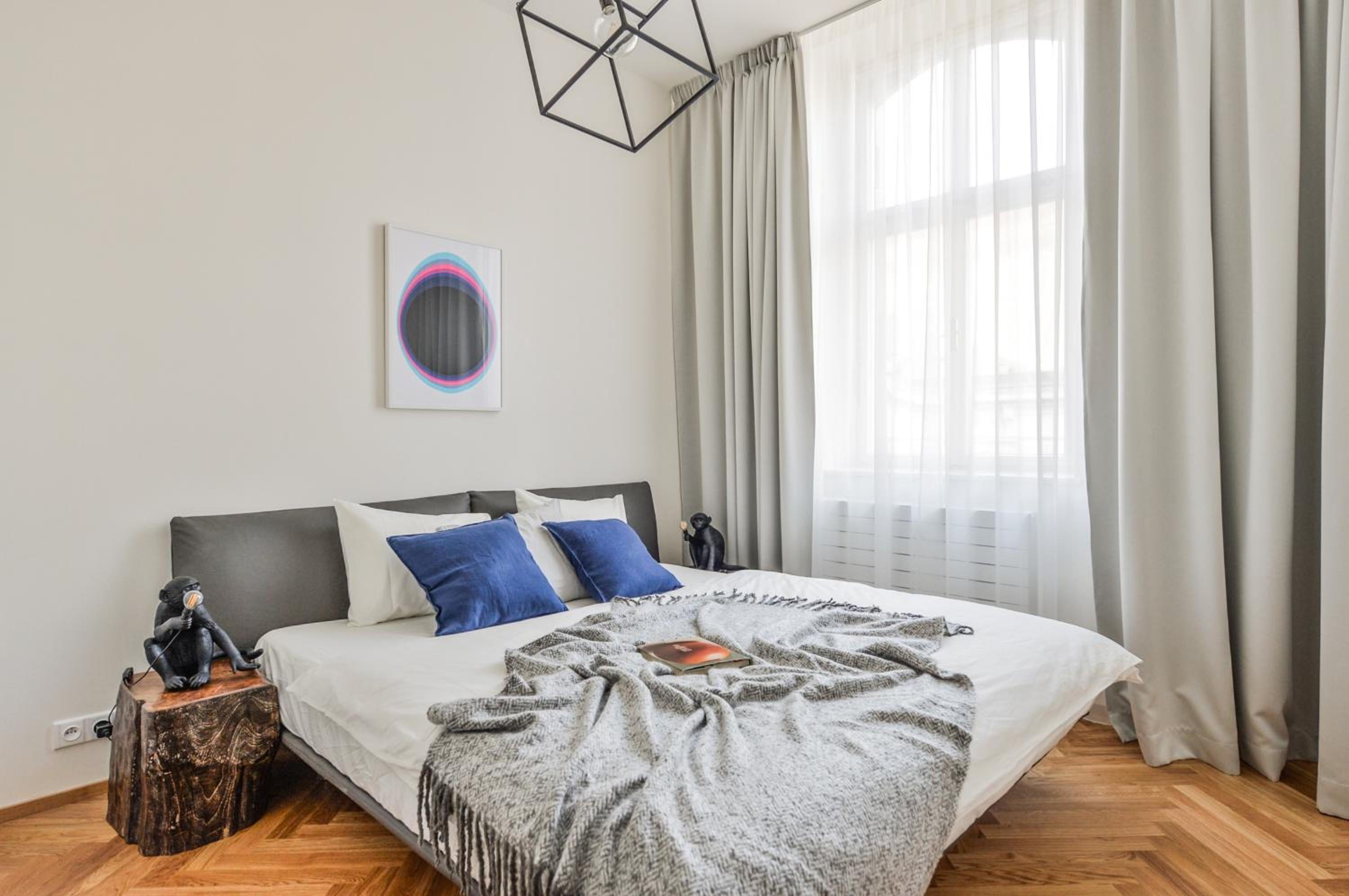 Two-Bedroom Apartment with Balcony - Photo 7