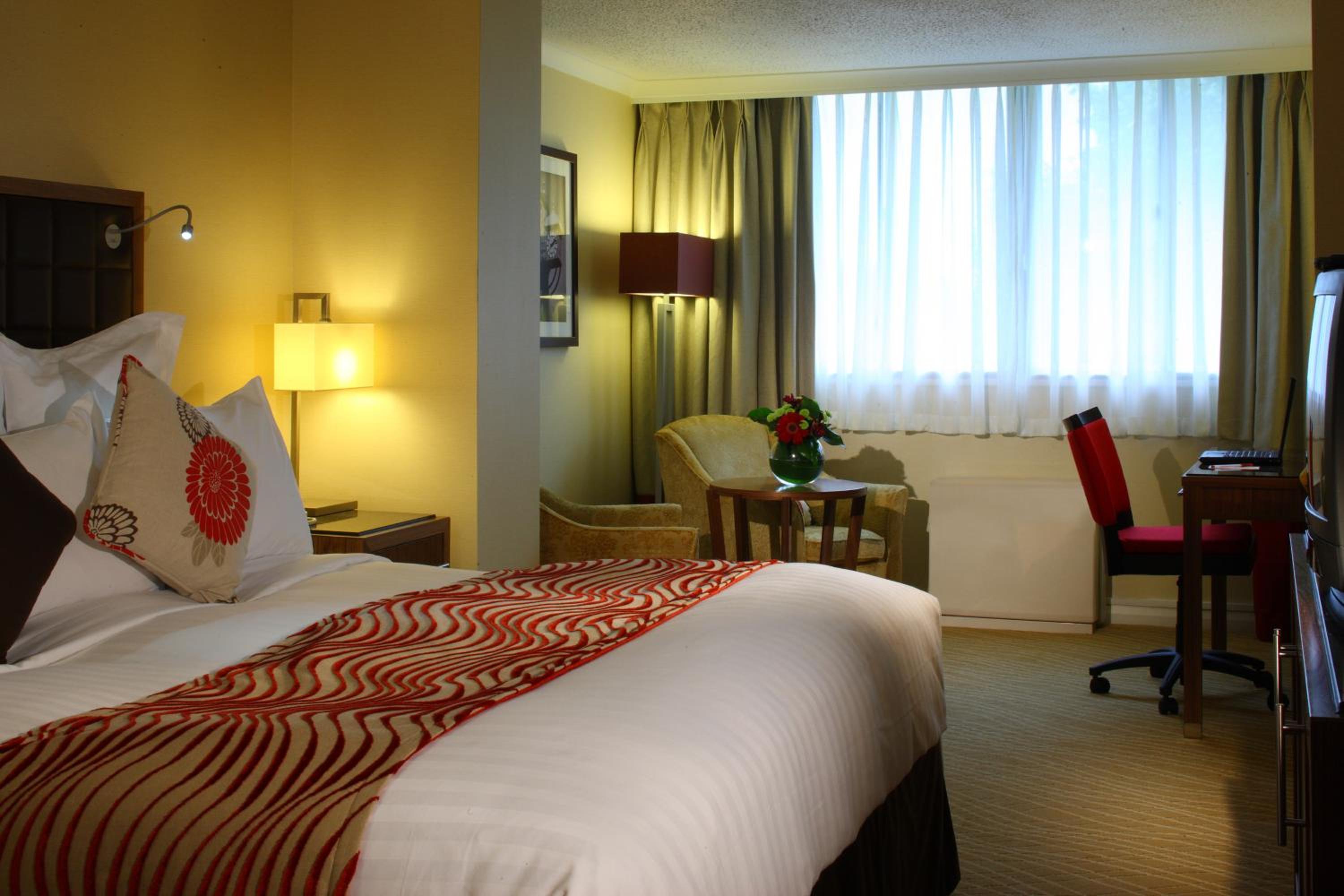 Standard Double Room - Photo 11