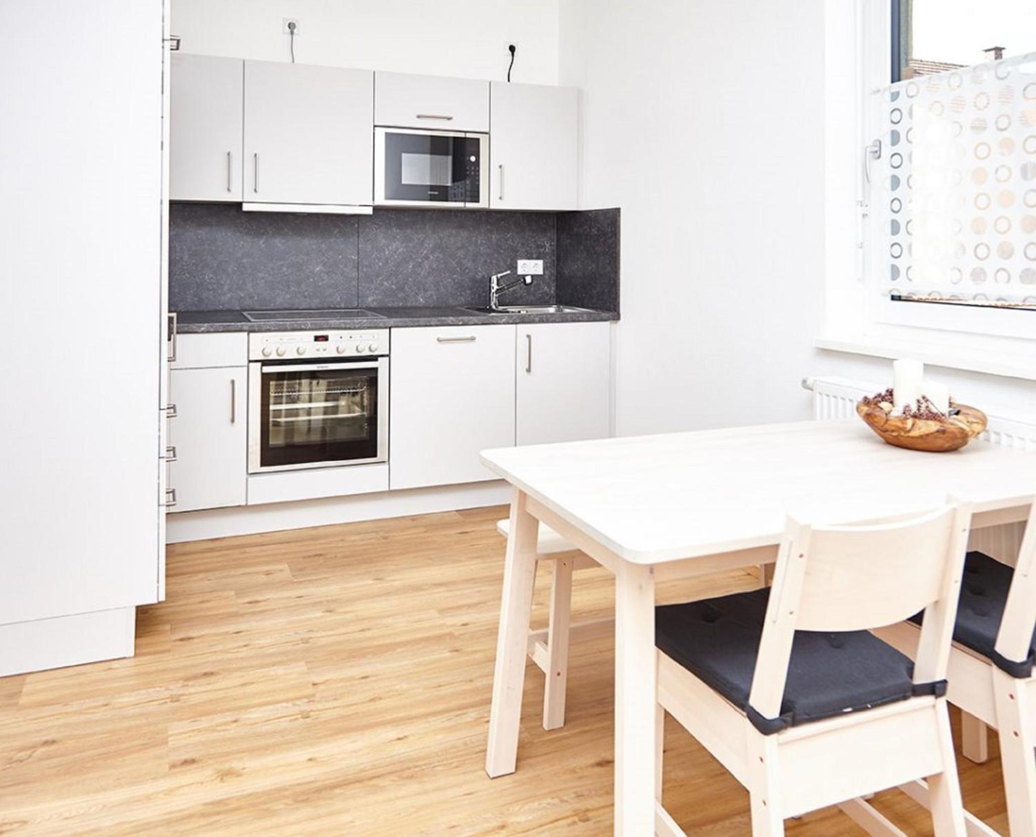 Apartment photo 2