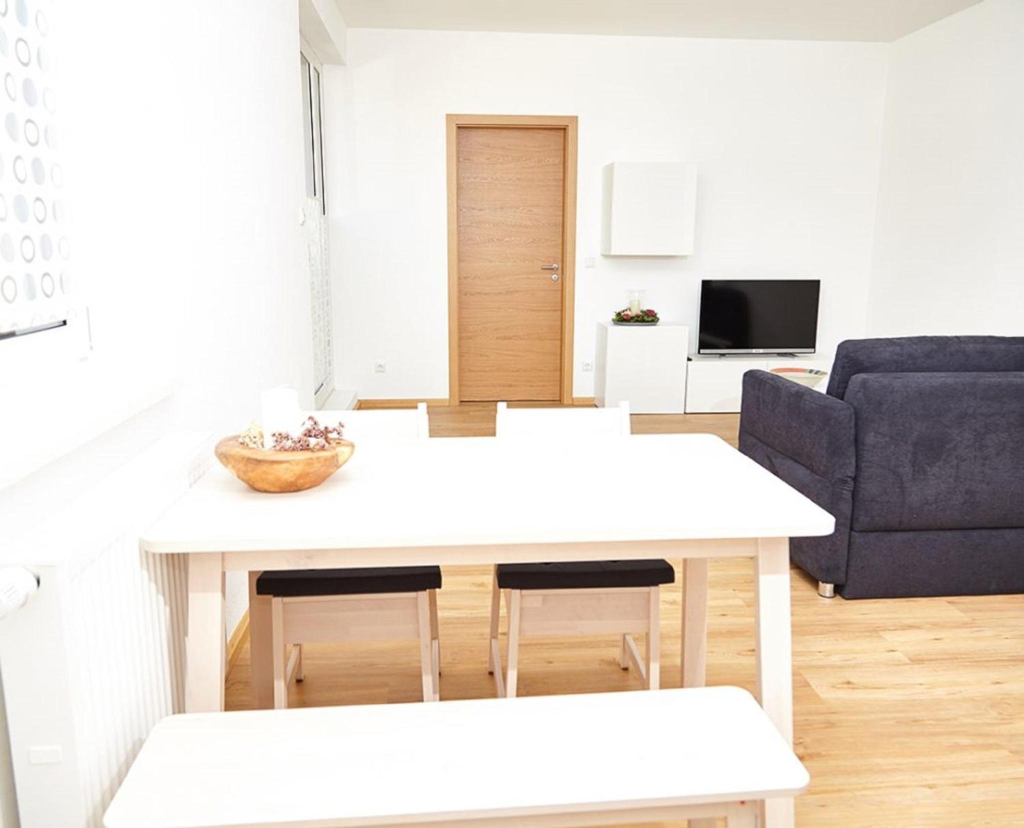 Apartment photo 3