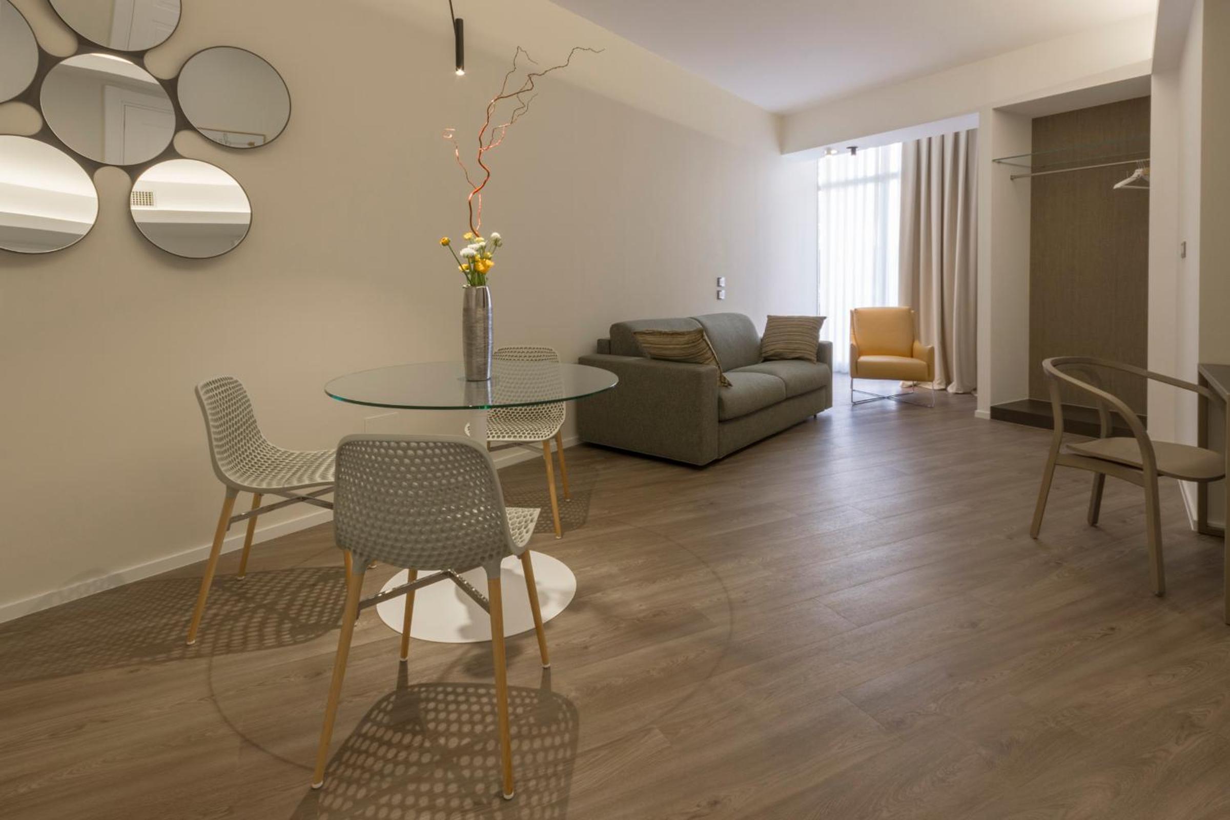 Deluxe Double Room with Extra Bed