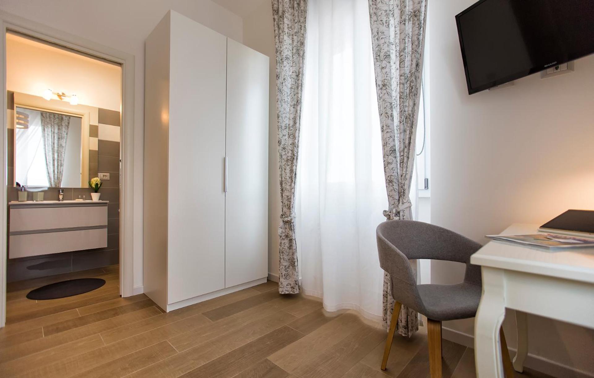 Superior Double or Twin Room - Photo 3