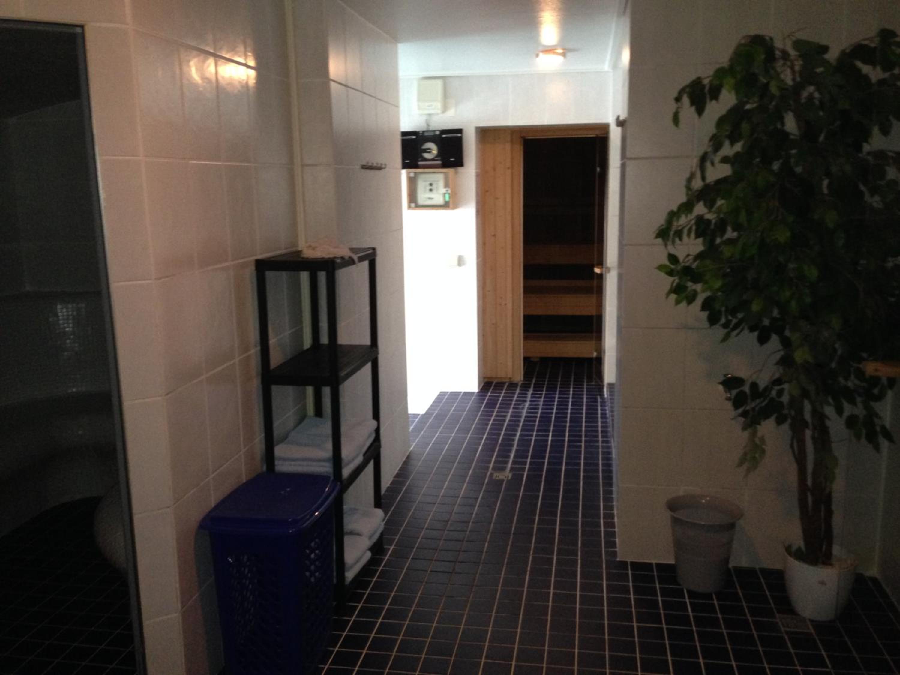 Apartment photo 2