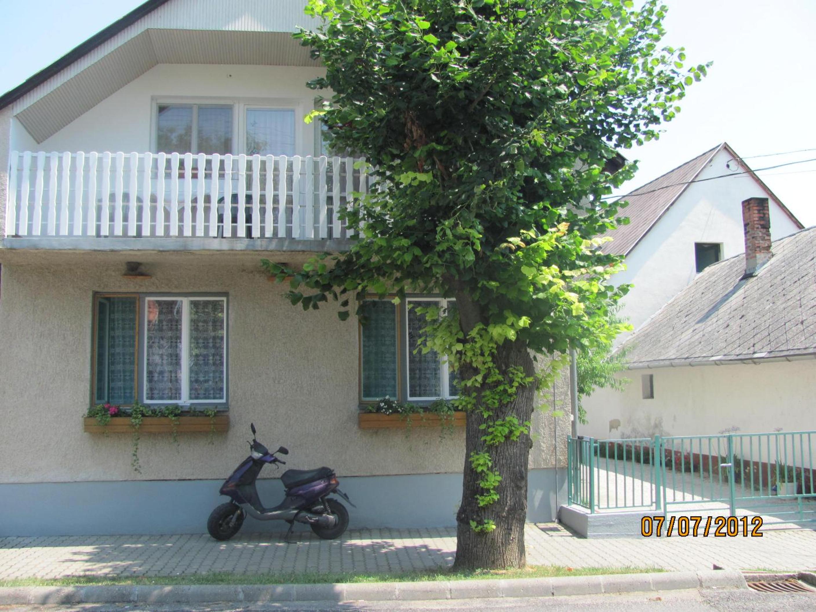Apartment photo 3