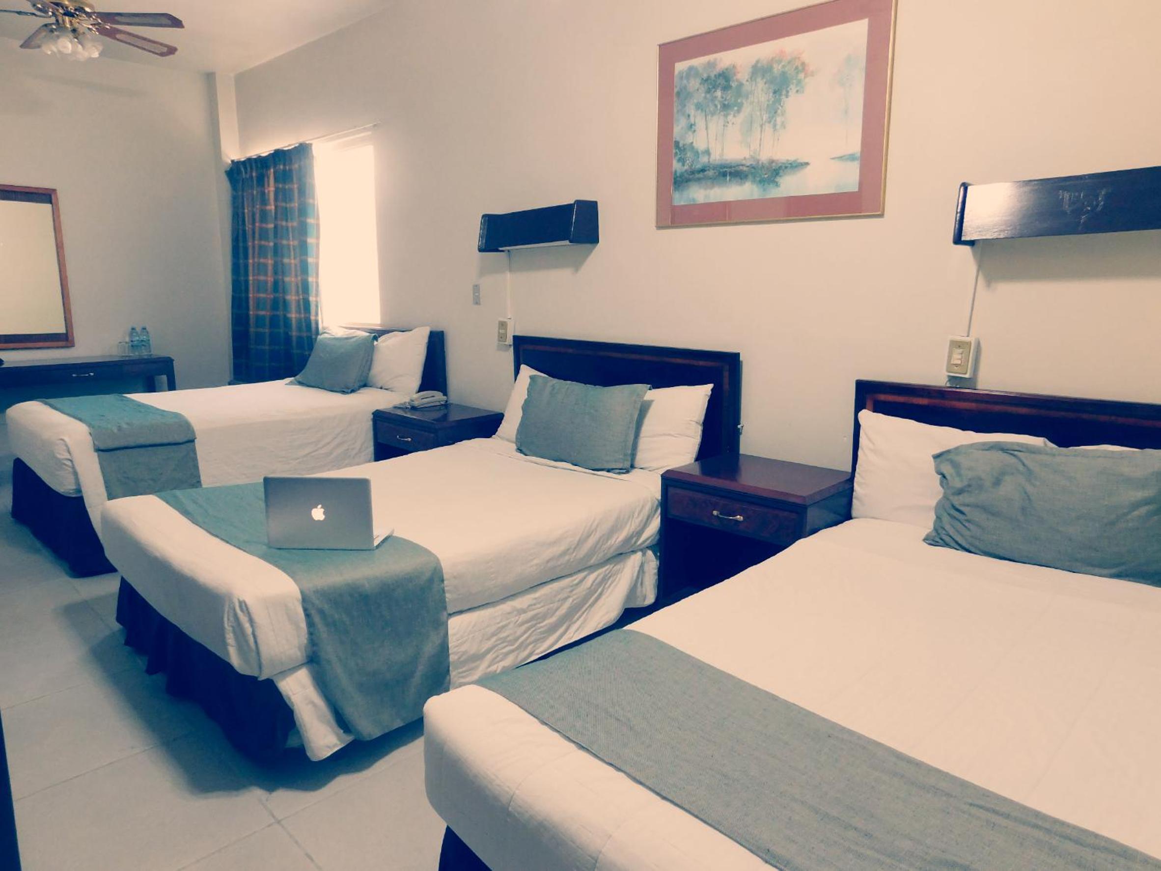 Triple Room with Three Double Beds  photo 1