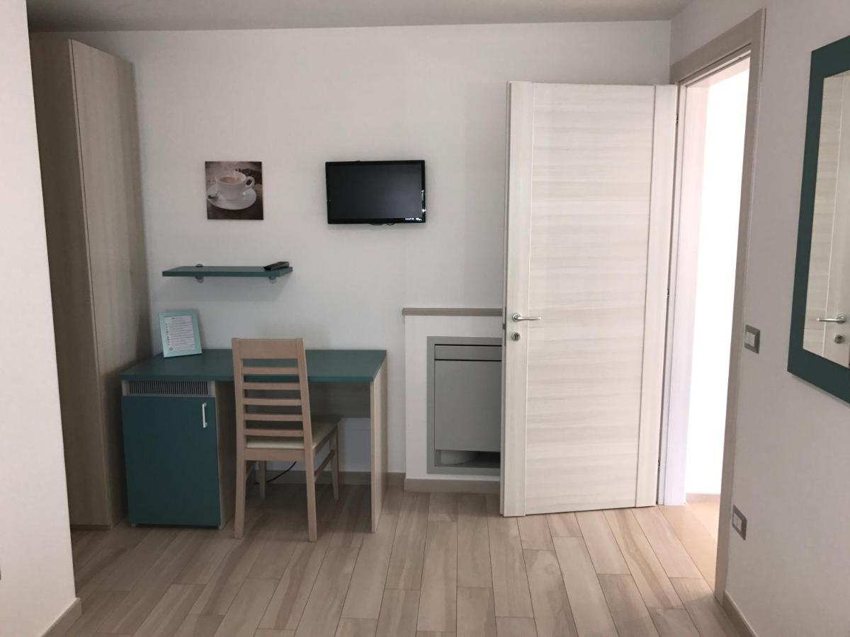 Double or Twin Room photo 2