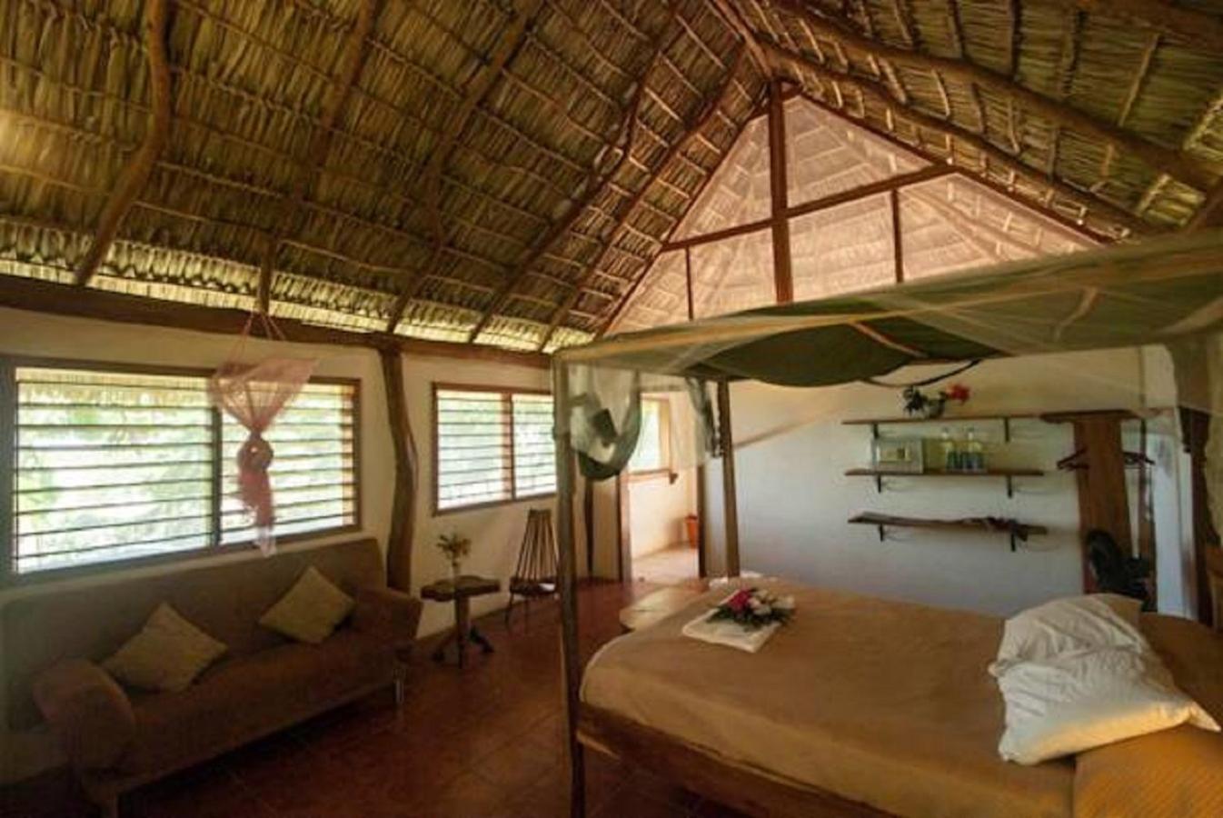 Bungalow photo 2