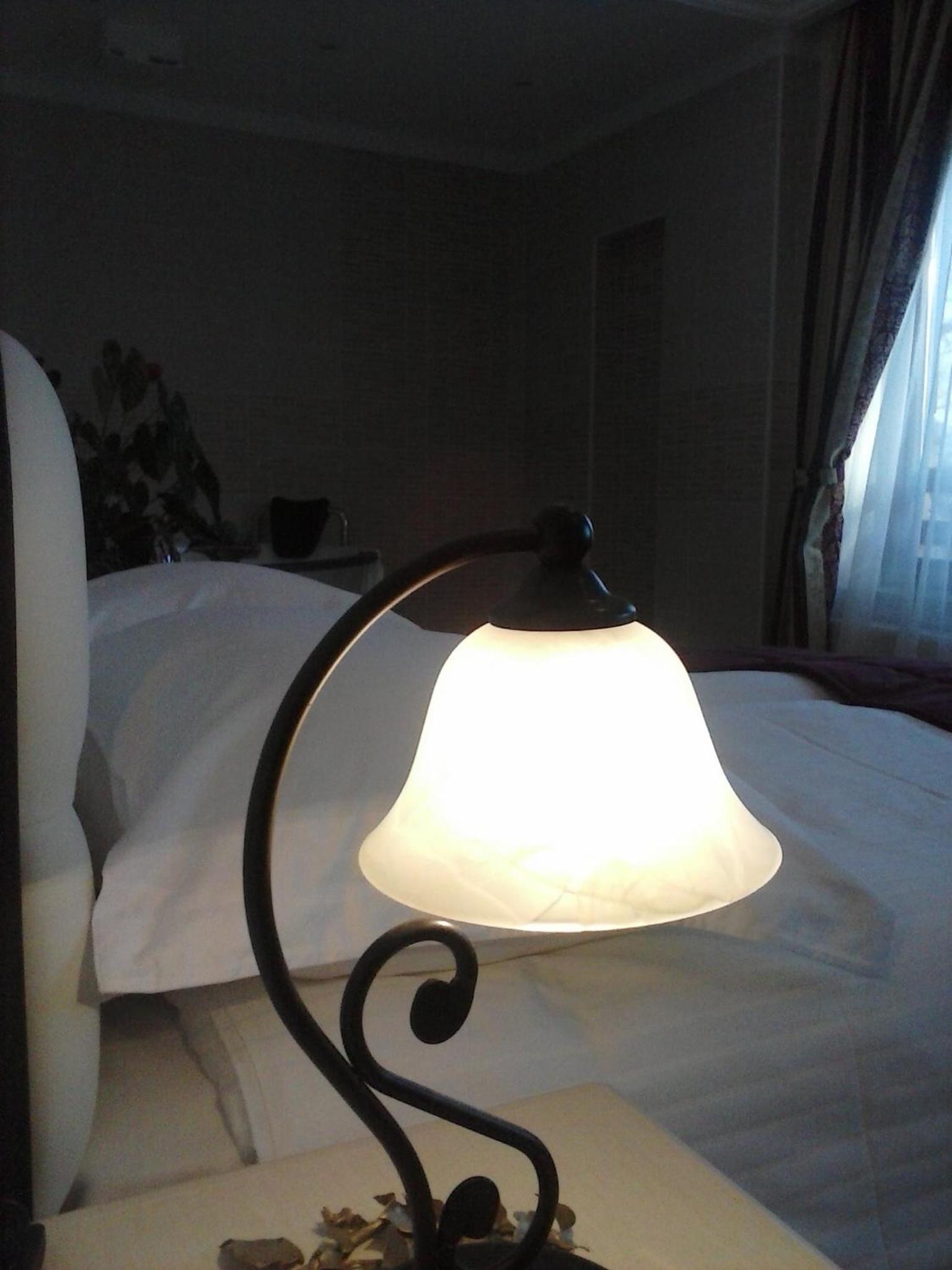Double Room with Spa Bath - Photo 11