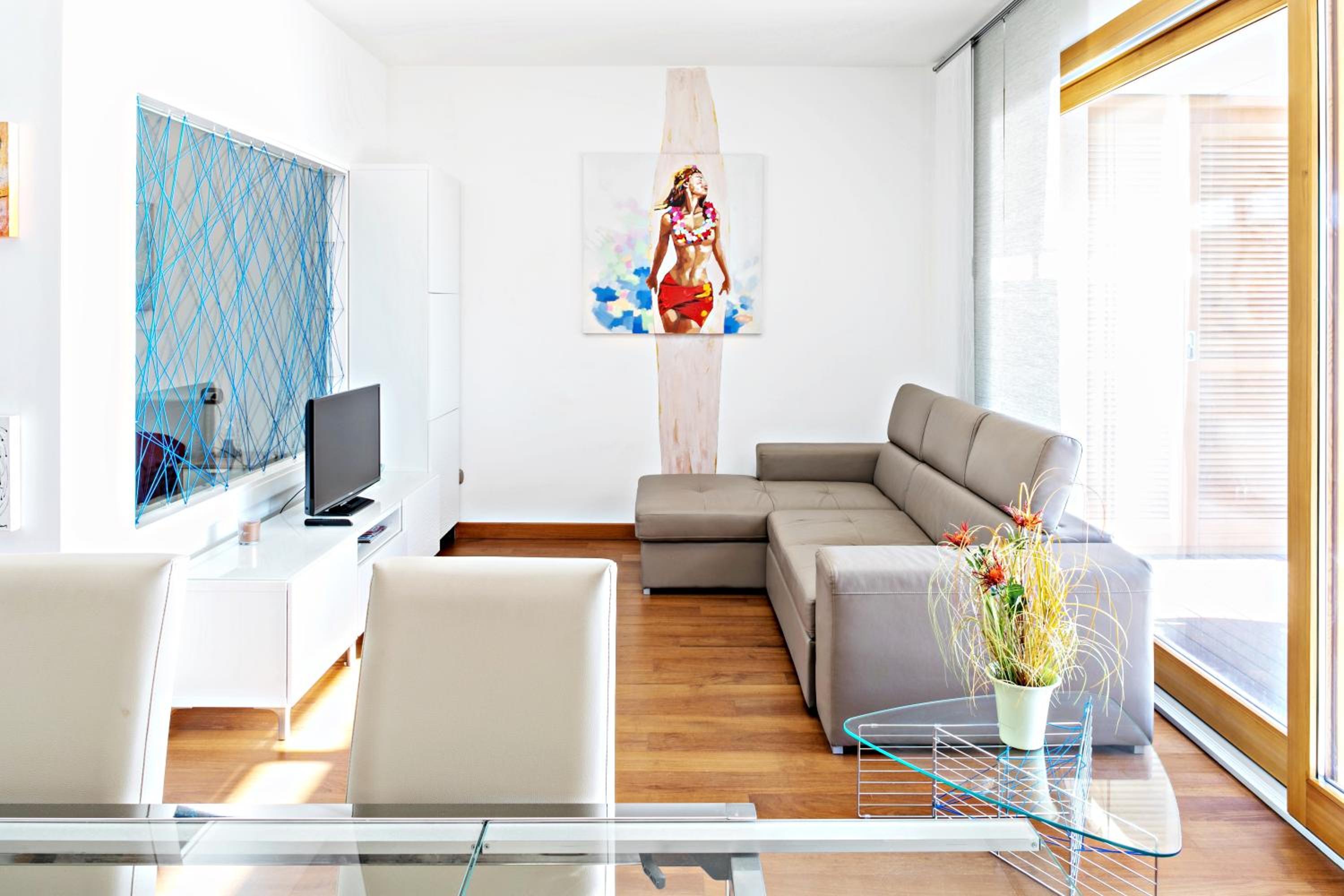 One-Bedroom Apartment