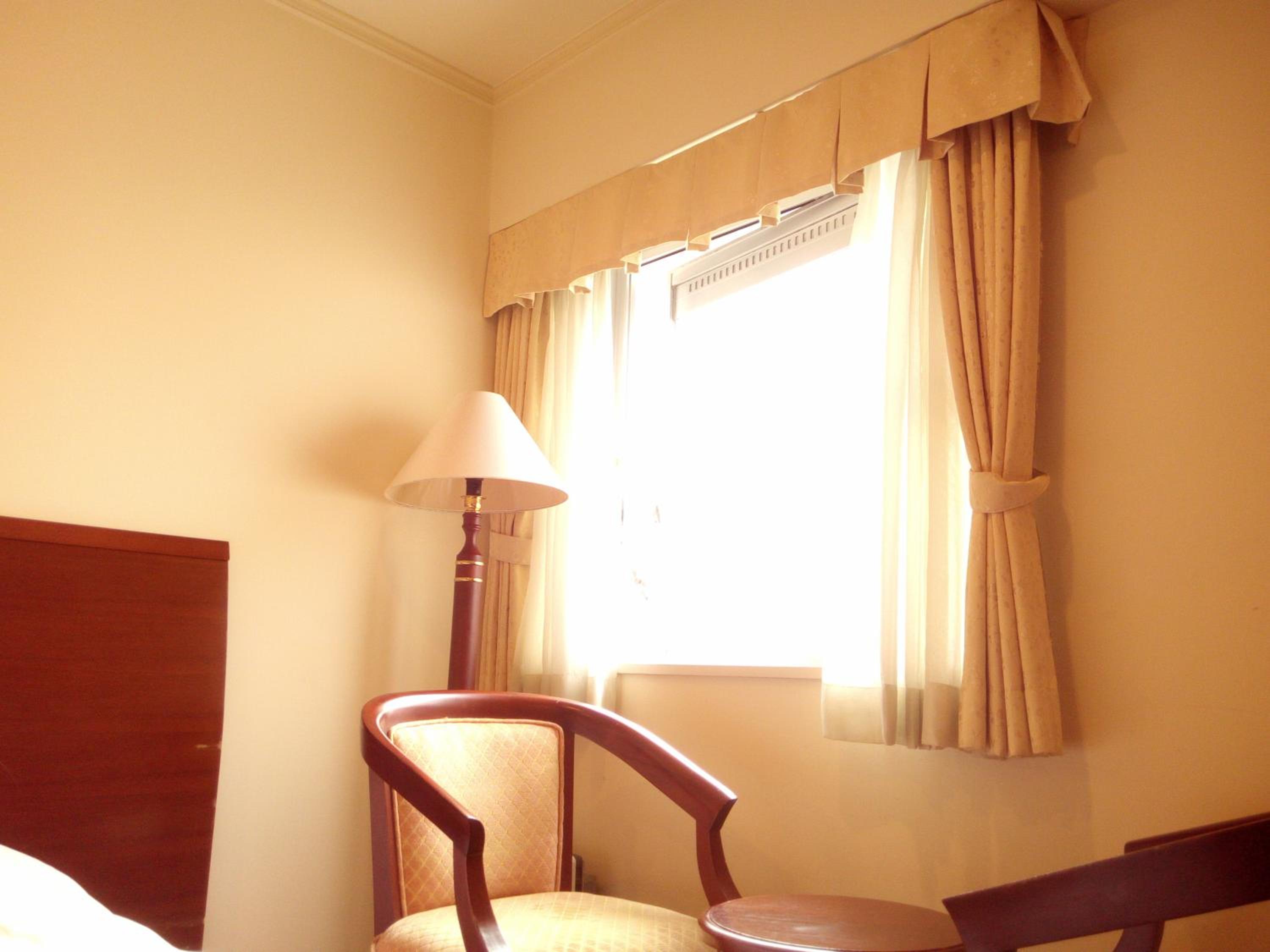 Twin Room - Non-Smoking - Photo 9