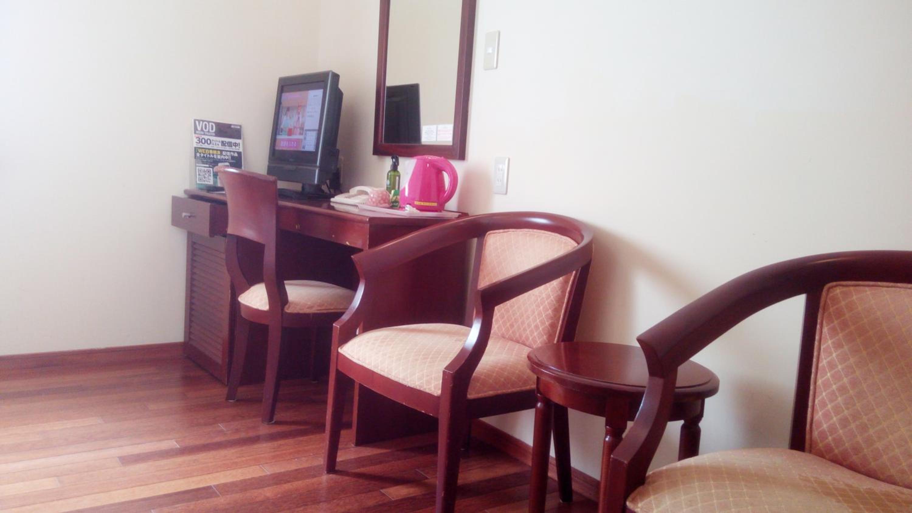Double Room - Non-Smoking  - Photo 3