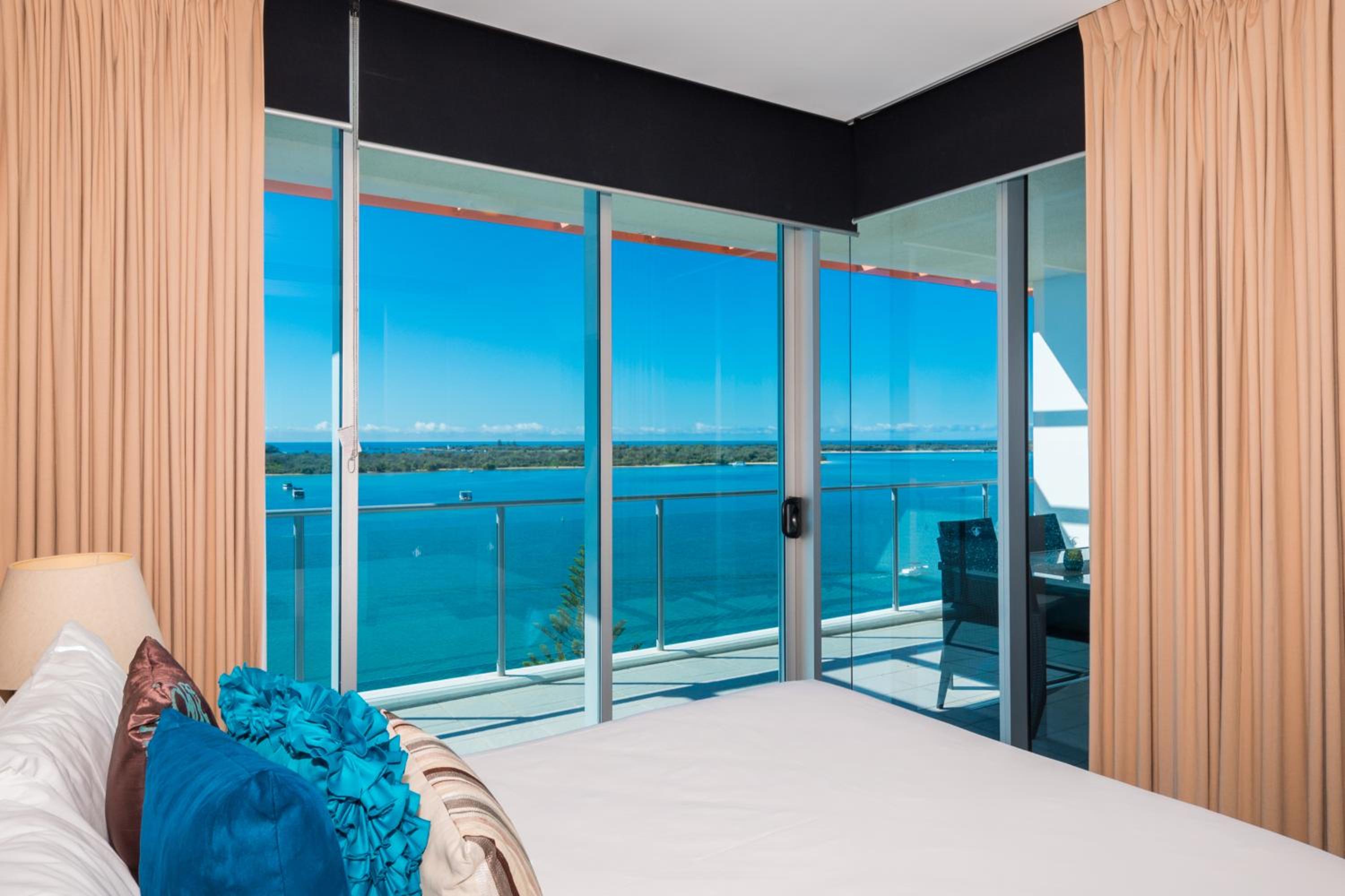 2 Bedroom Superior Apartment – Broadwater View