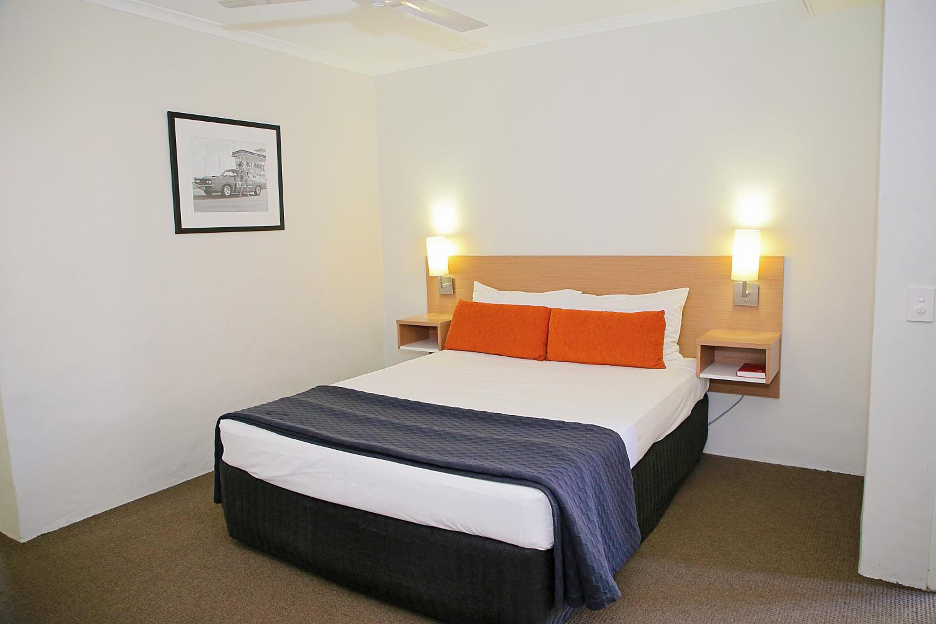 Standard Queen Room