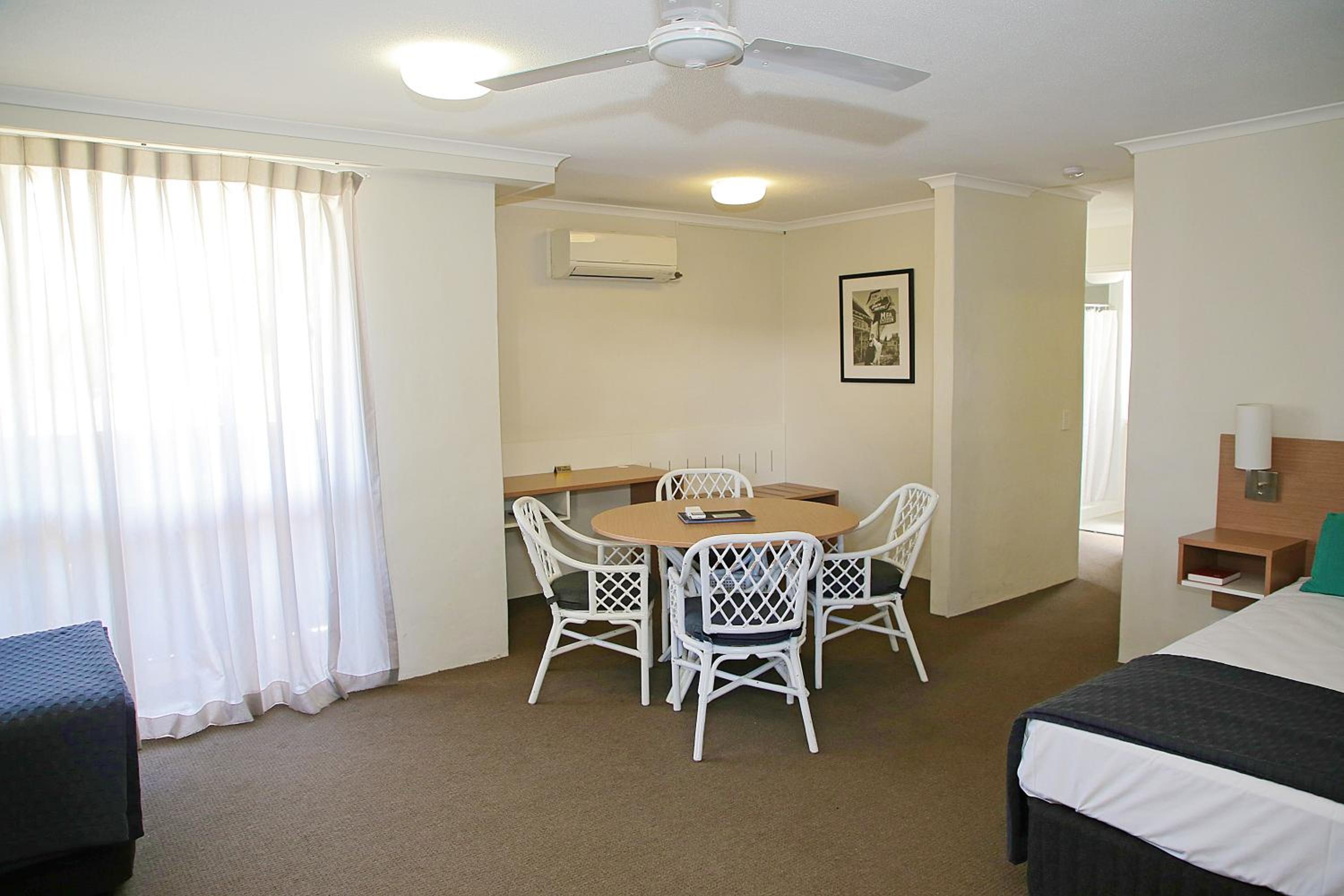 Standard Queen Room
