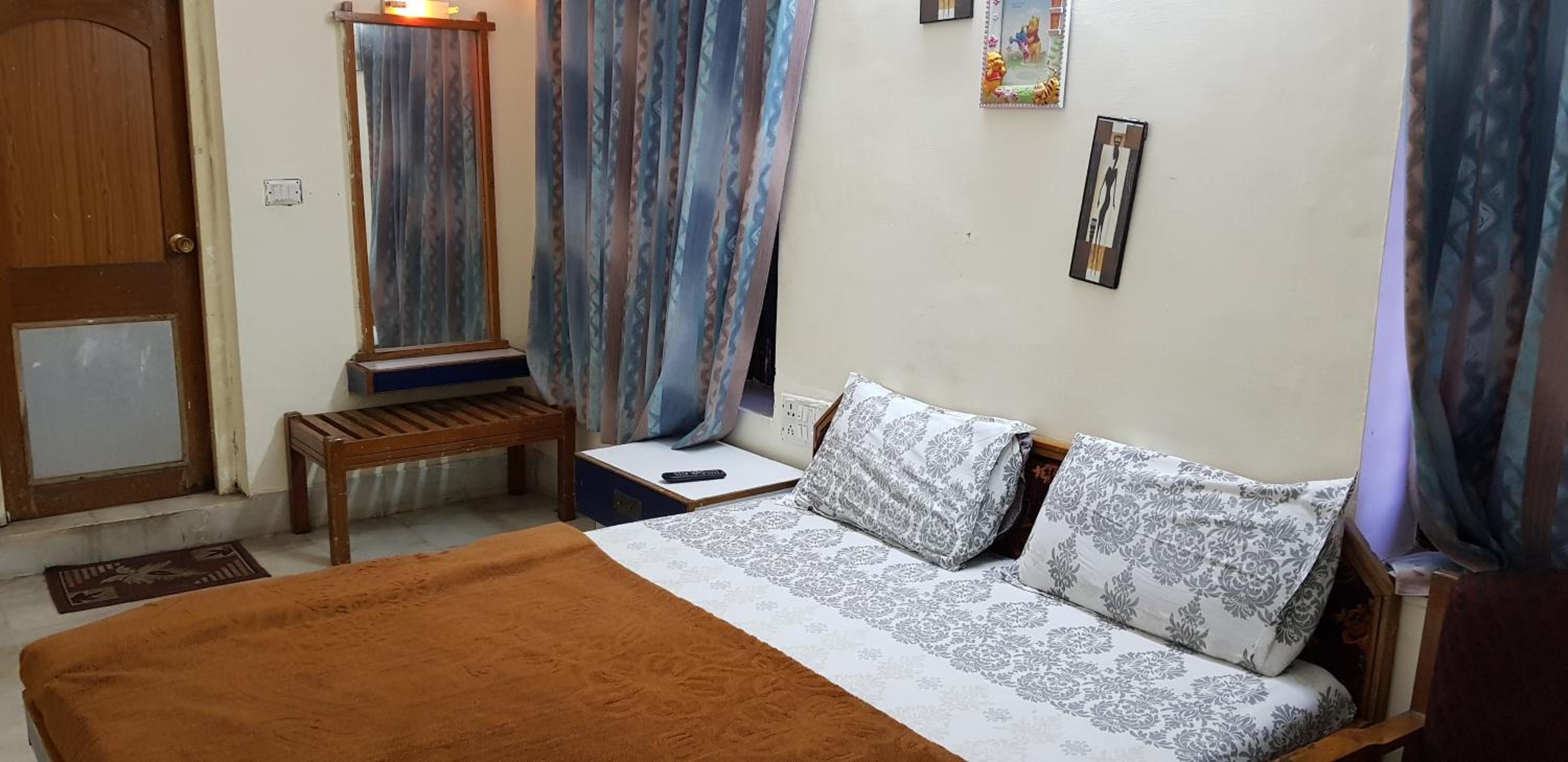 Basic Triple Room With Shared Bathroom photo 1