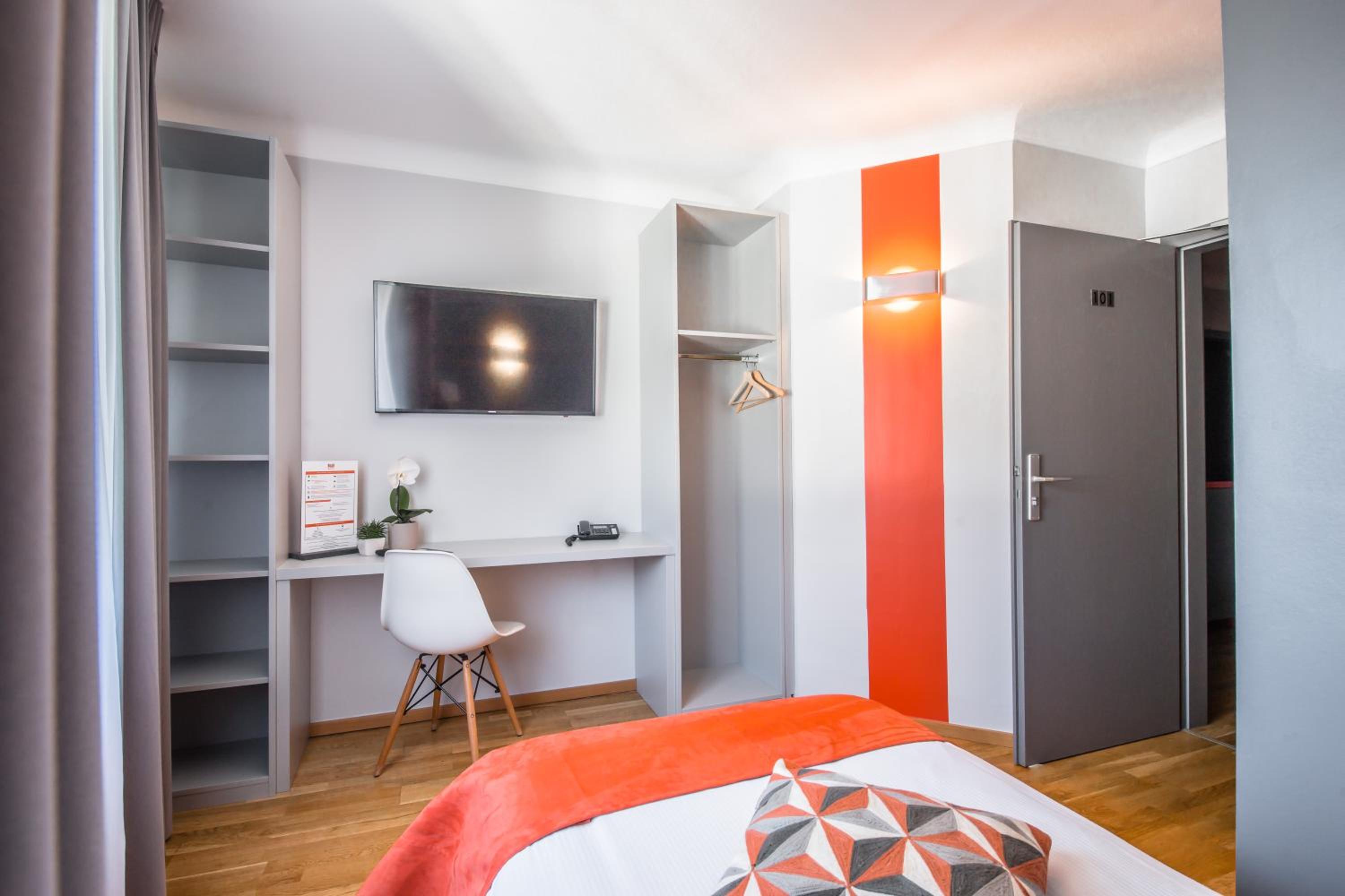 Small Single Room
